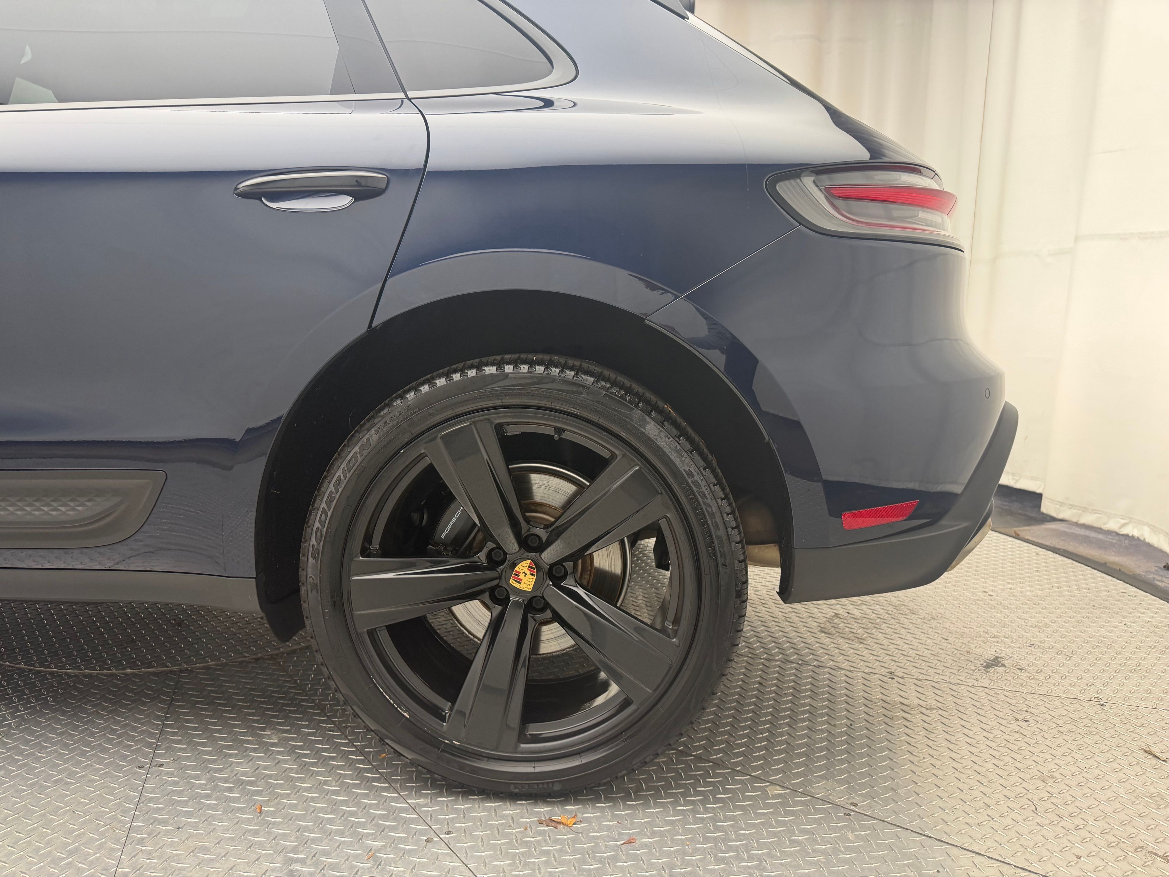 Thumbnail: 2022 Porsche Macan - 10