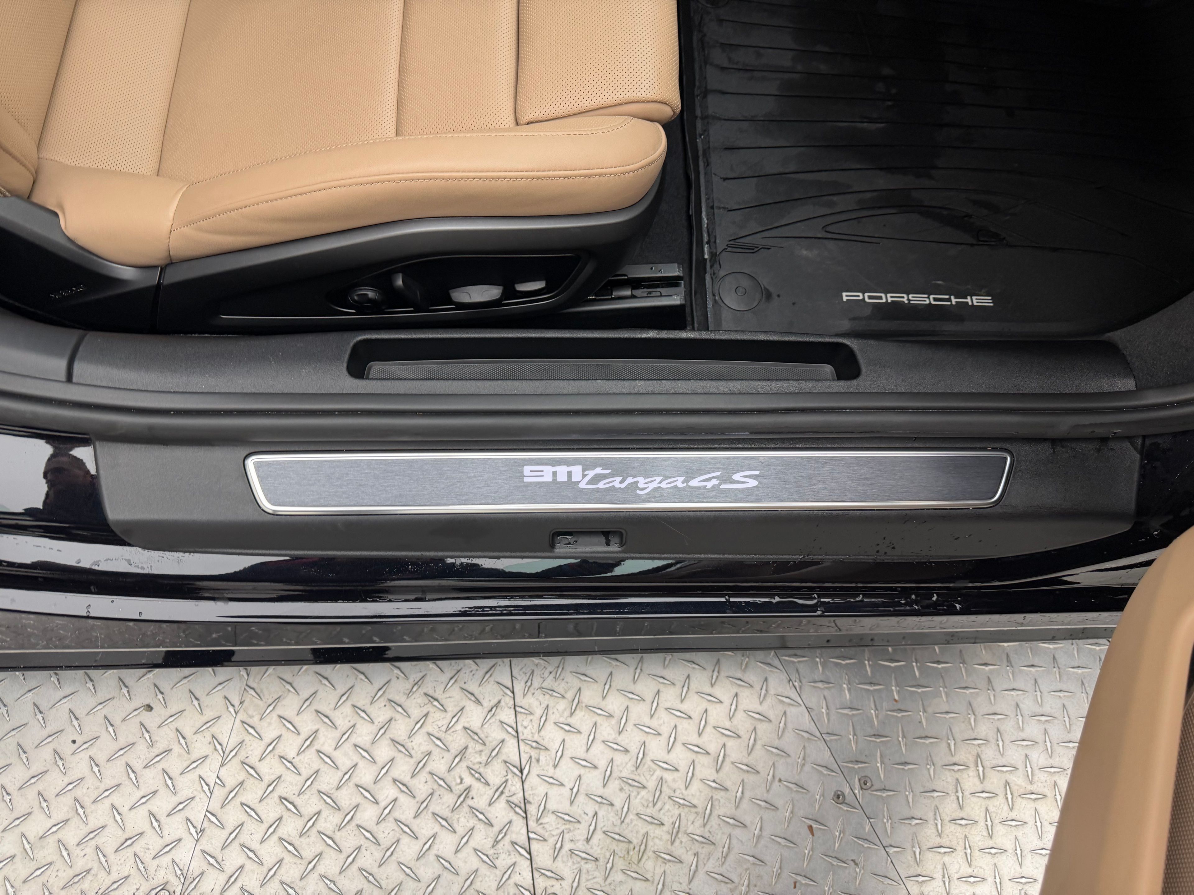 Thumbnail: 2024 Porsche 911 - 19