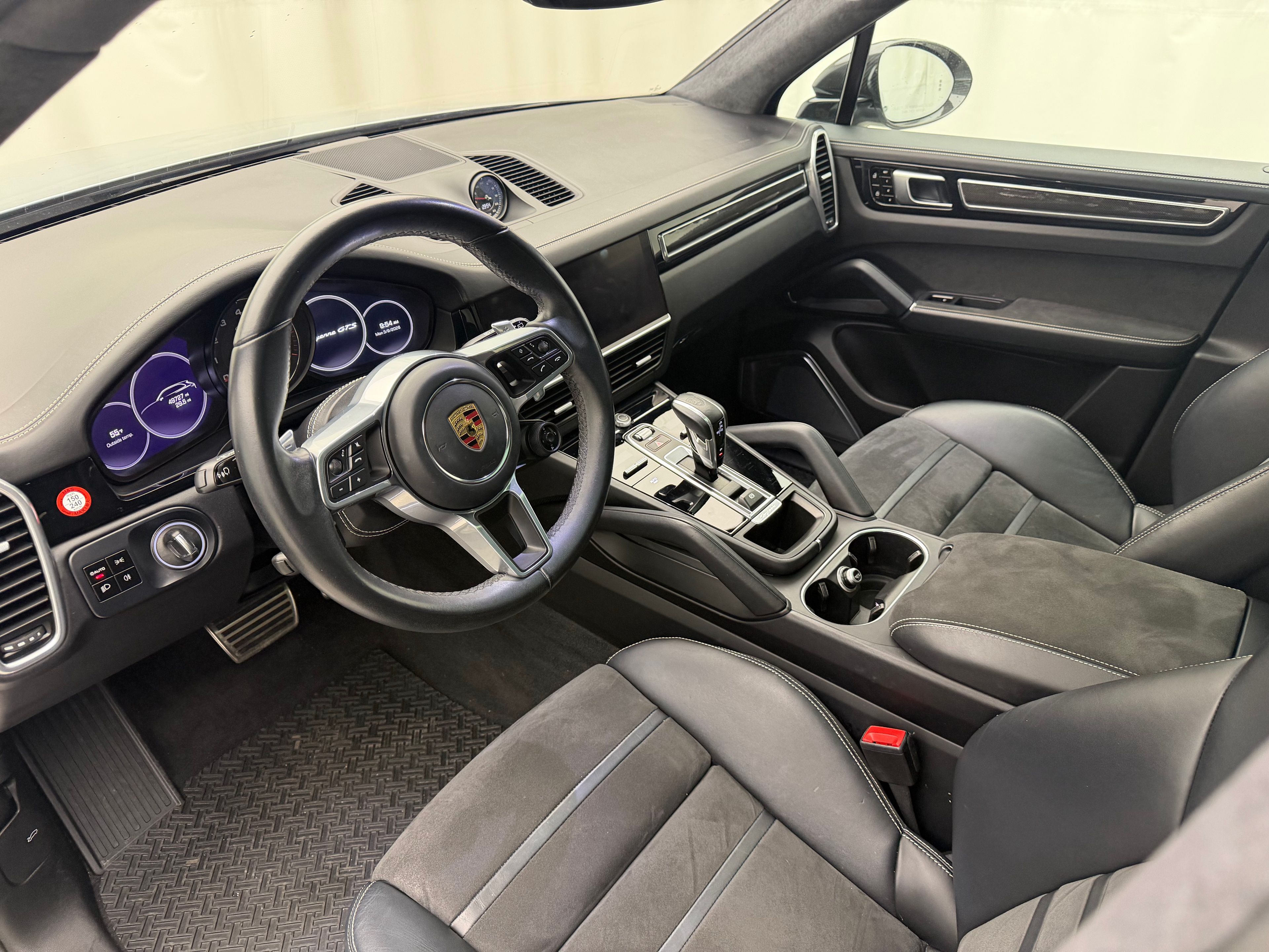 Thumbnail: 2021 Porsche Cayenne - 4