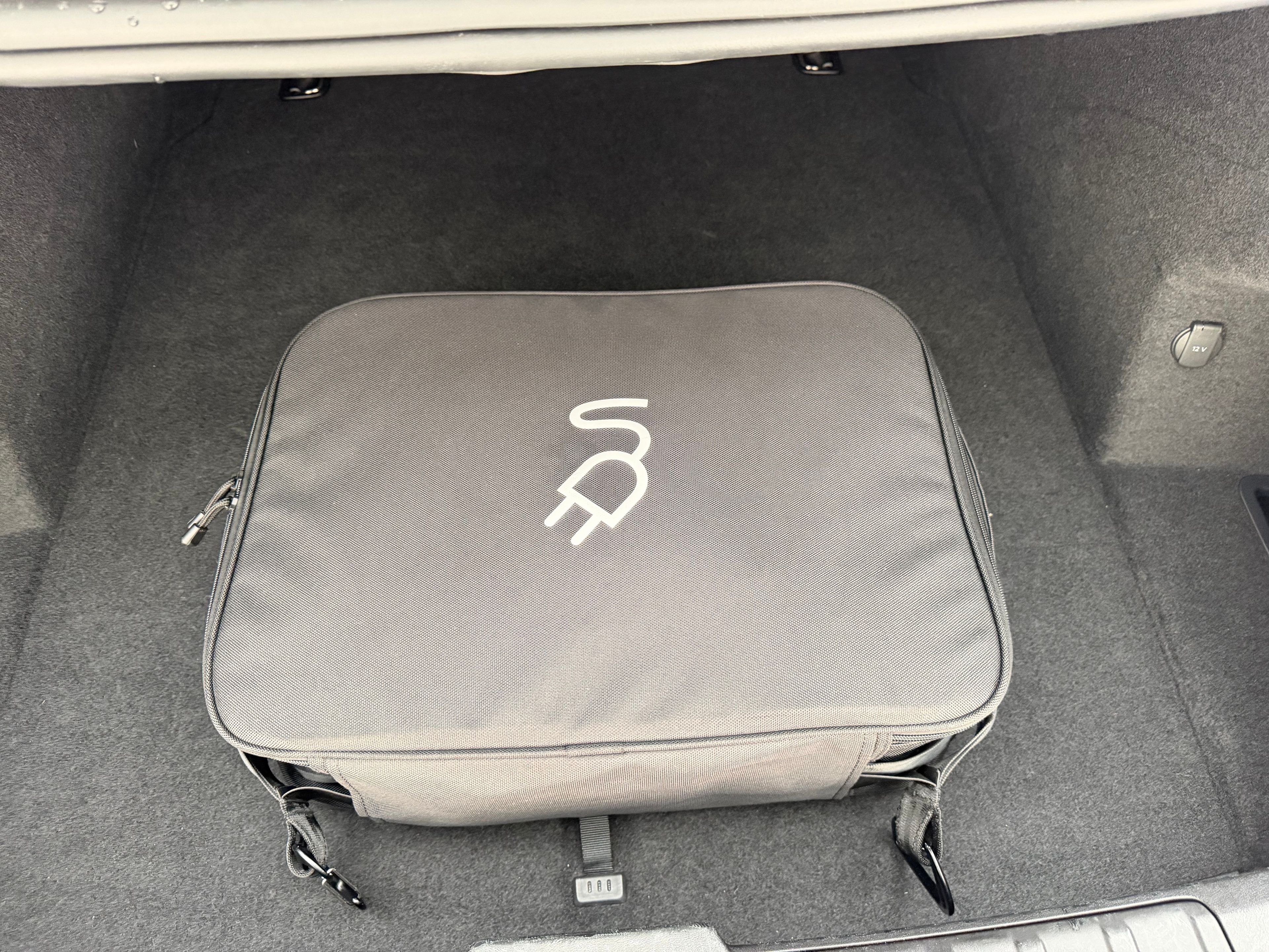 Thumbnail: 2024 Porsche Taycan - 24