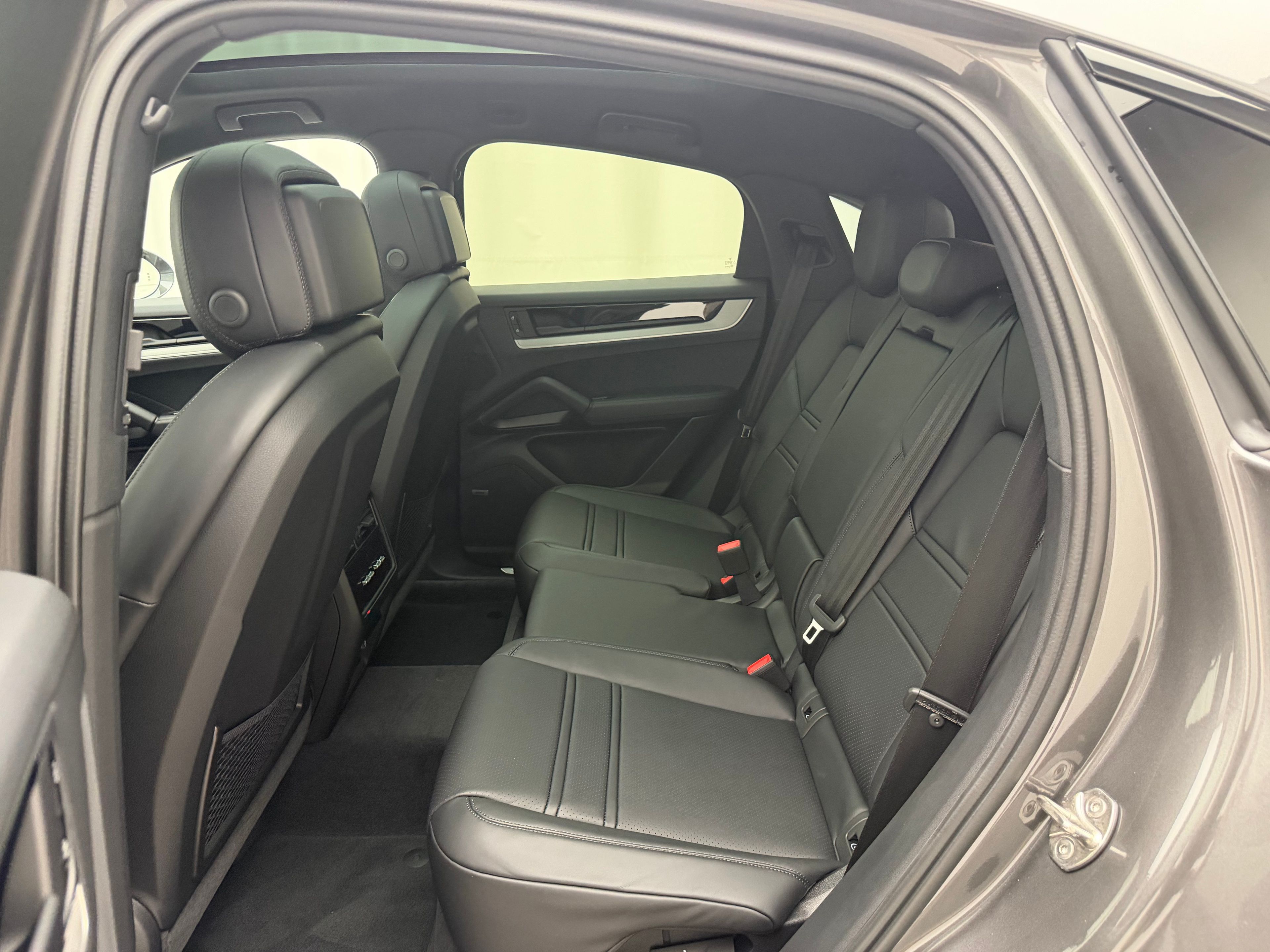 Thumbnail: 2026 Porsche  - 21