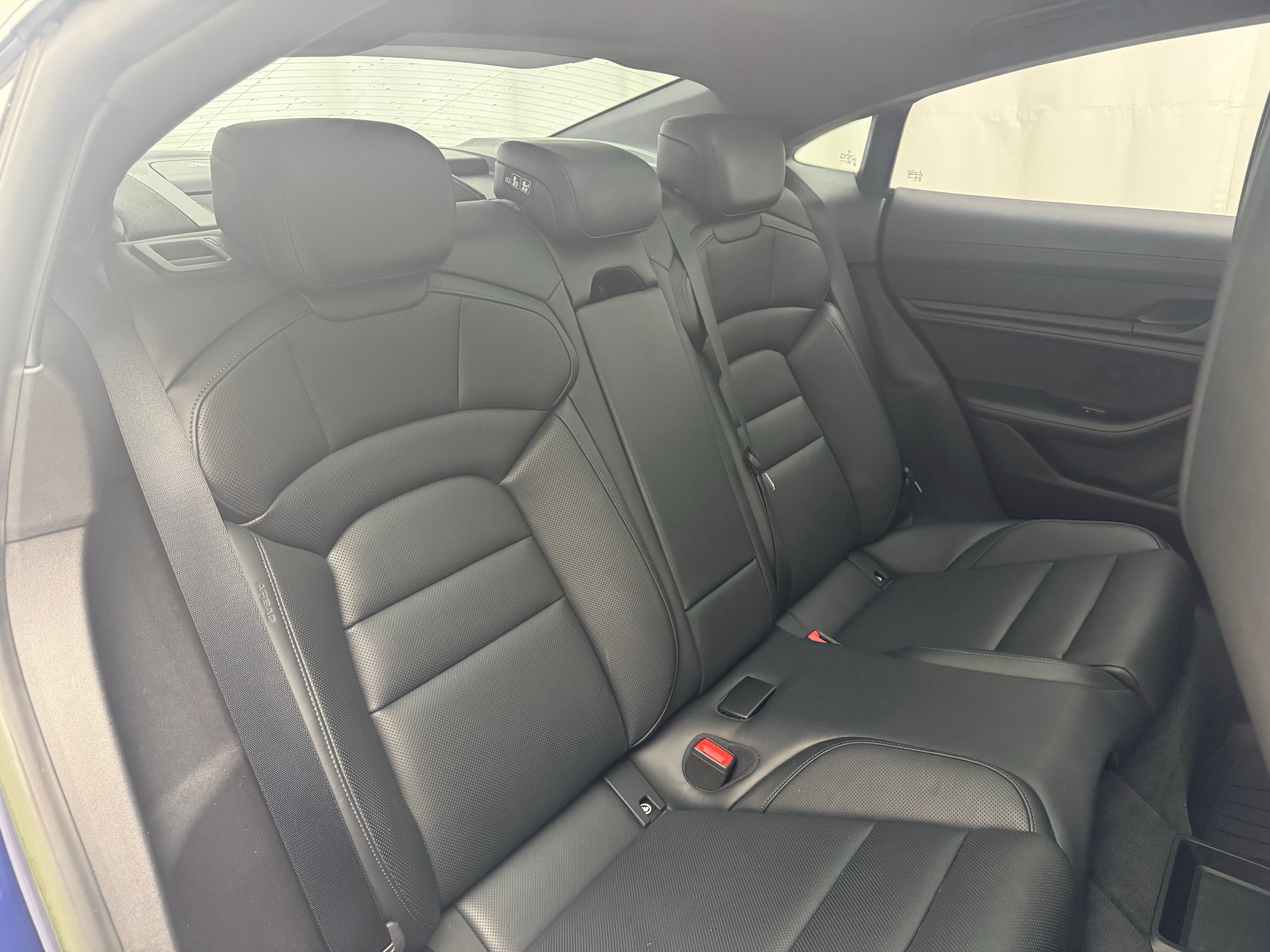 Thumbnail: 2023 Porsche Taycan - 20