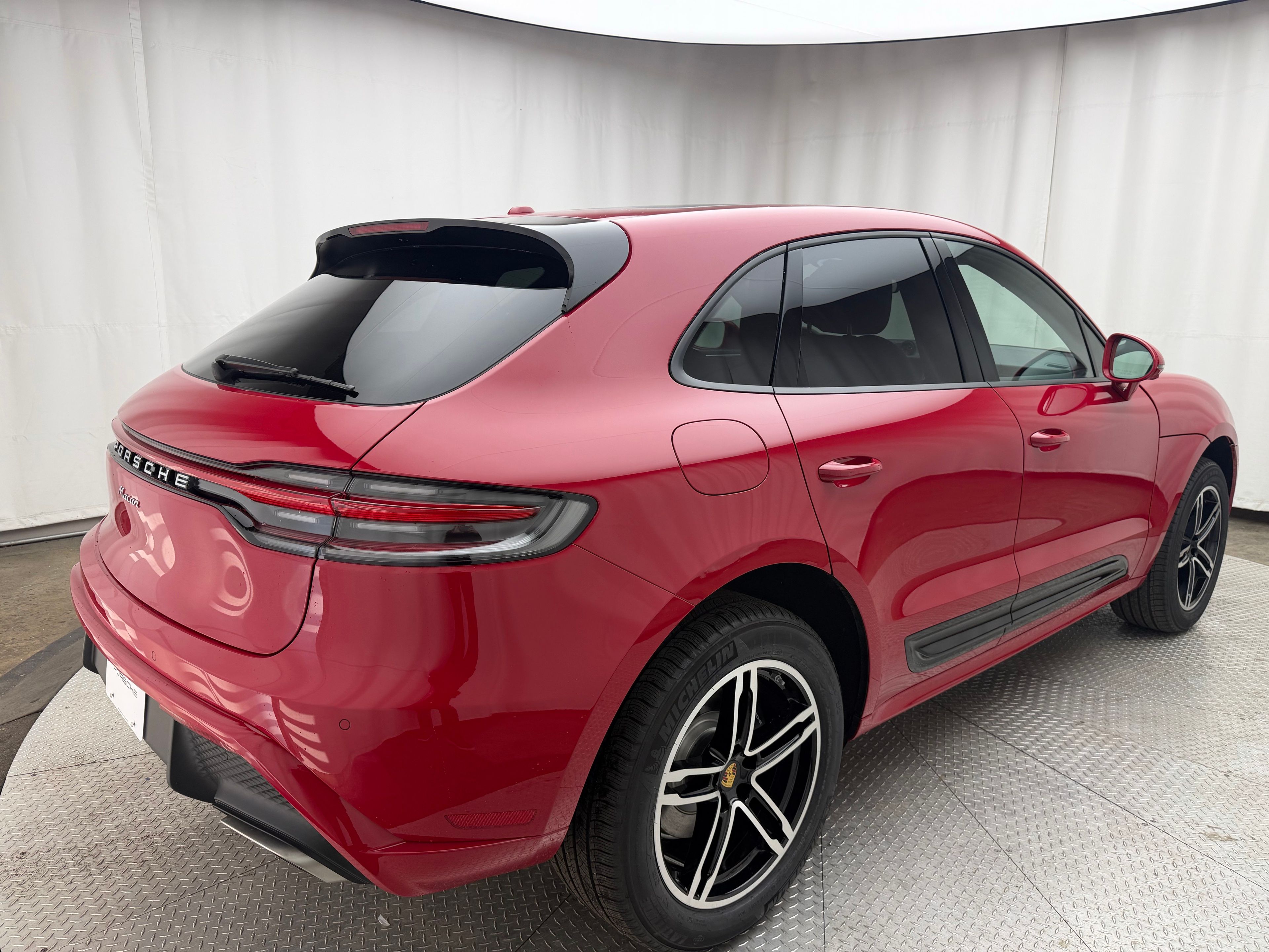 Thumbnail: 2026 Porsche Macan - 11