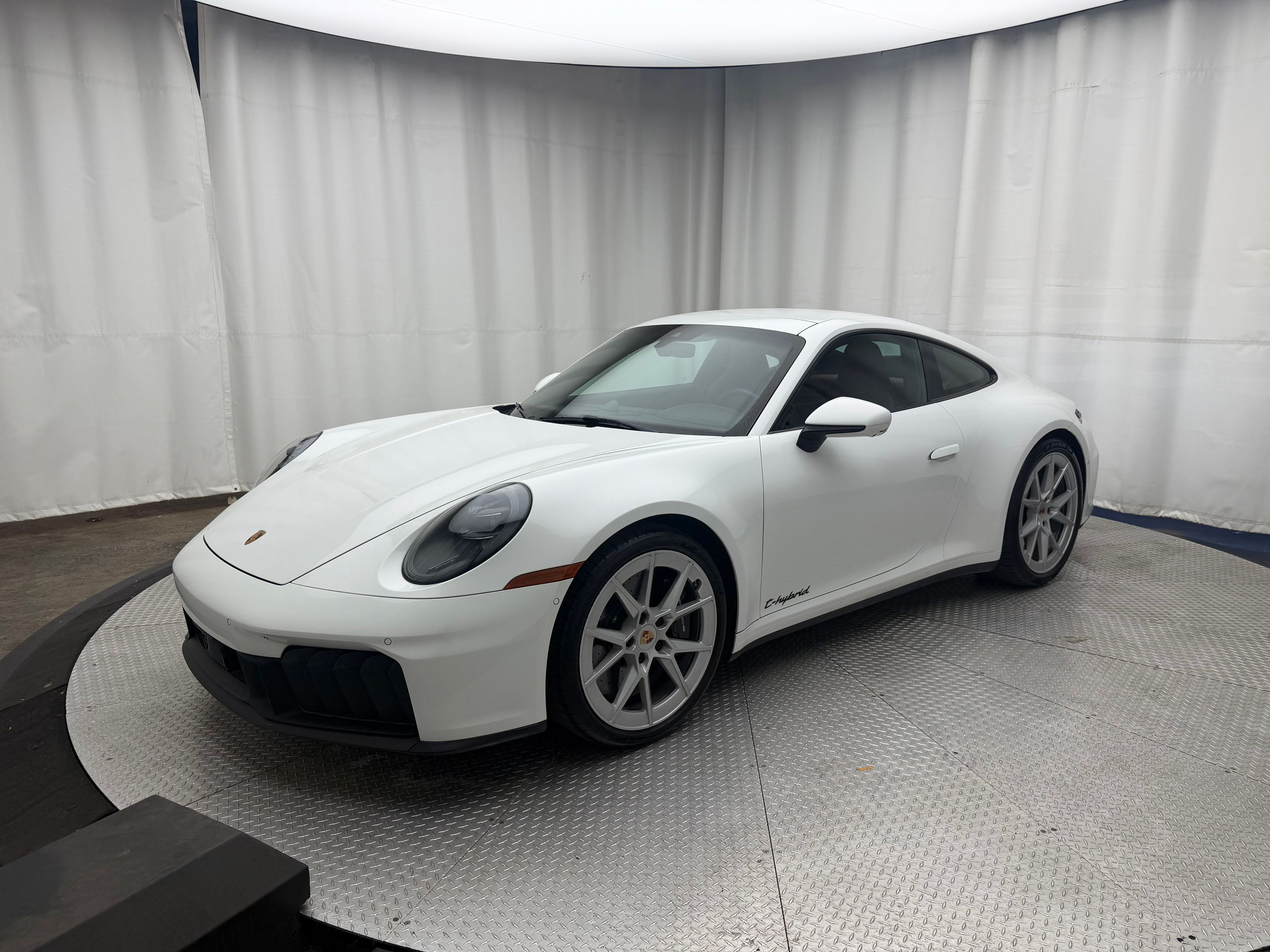 Thumbnail: 2025 Porsche 911 - 1