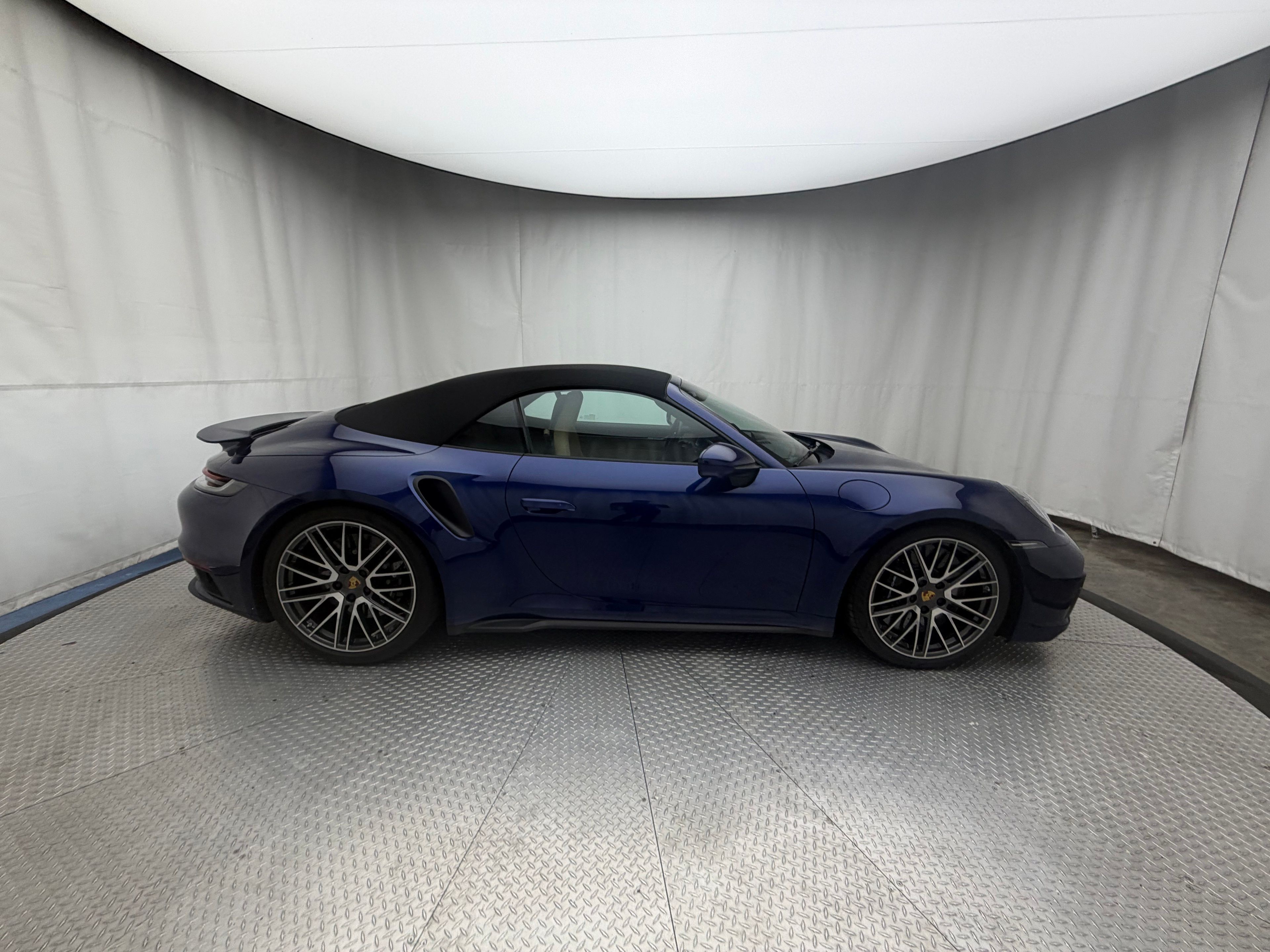 Thumbnail: 2024 Porsche 911 - 18