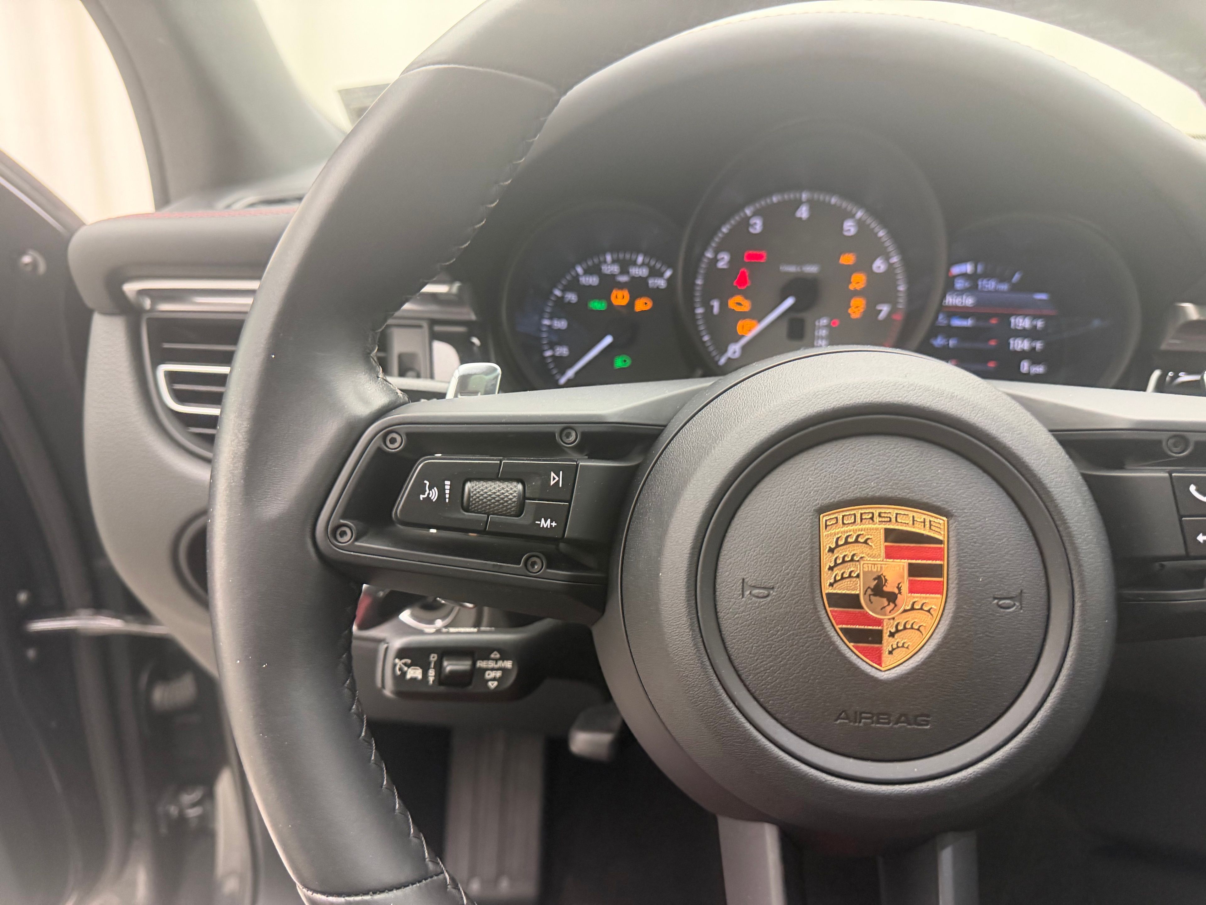 Thumbnail: 2024 Porsche Macan - 27