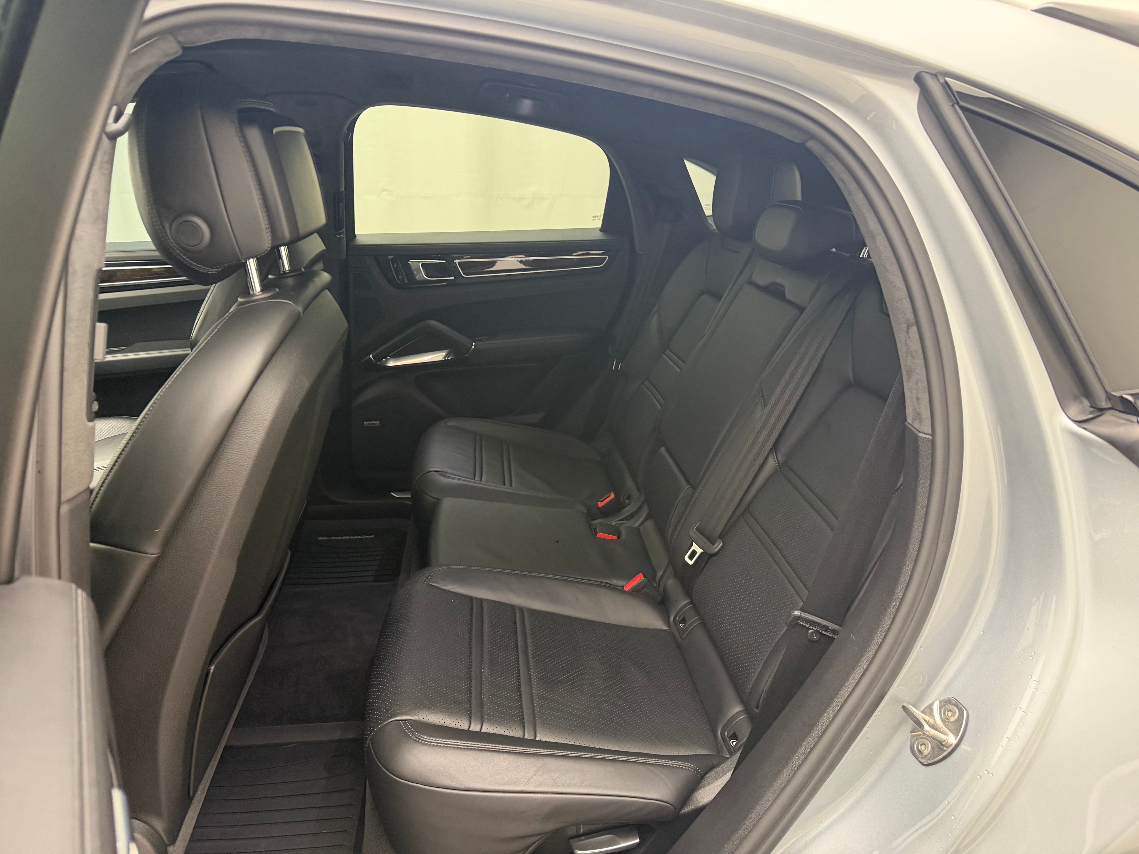 Thumbnail: 2020 Porsche  - 26