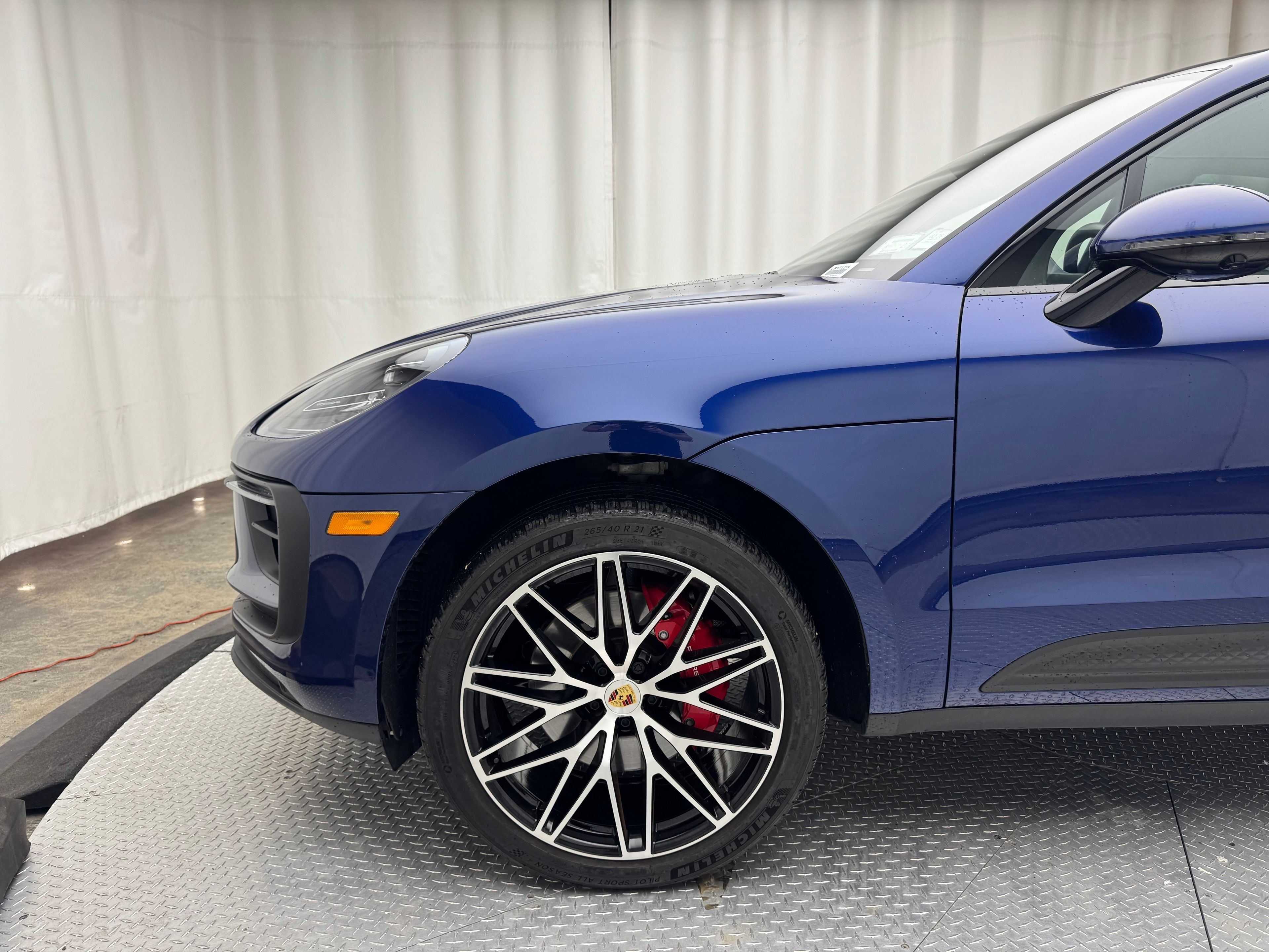 Thumbnail: 2024 Porsche Macan - 6