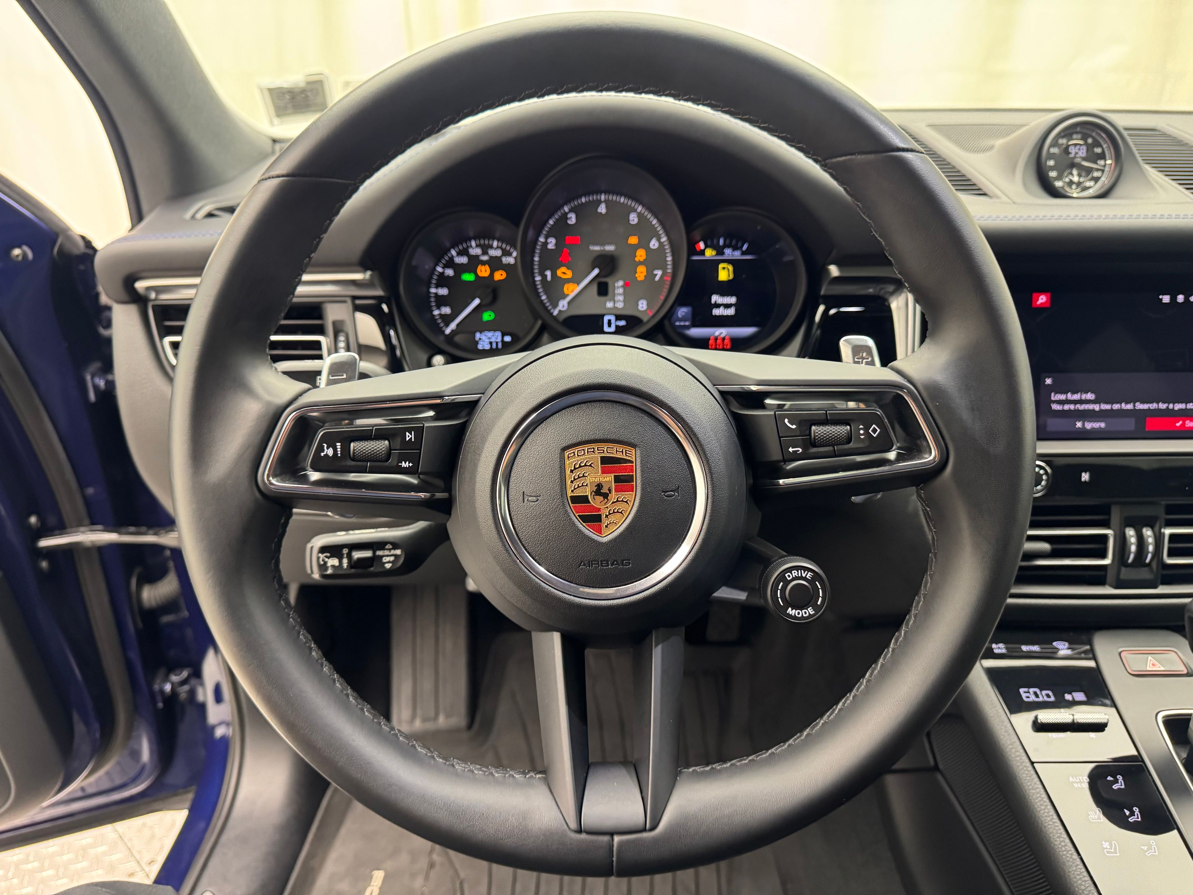 Thumbnail: 2024 Porsche Macan - 5