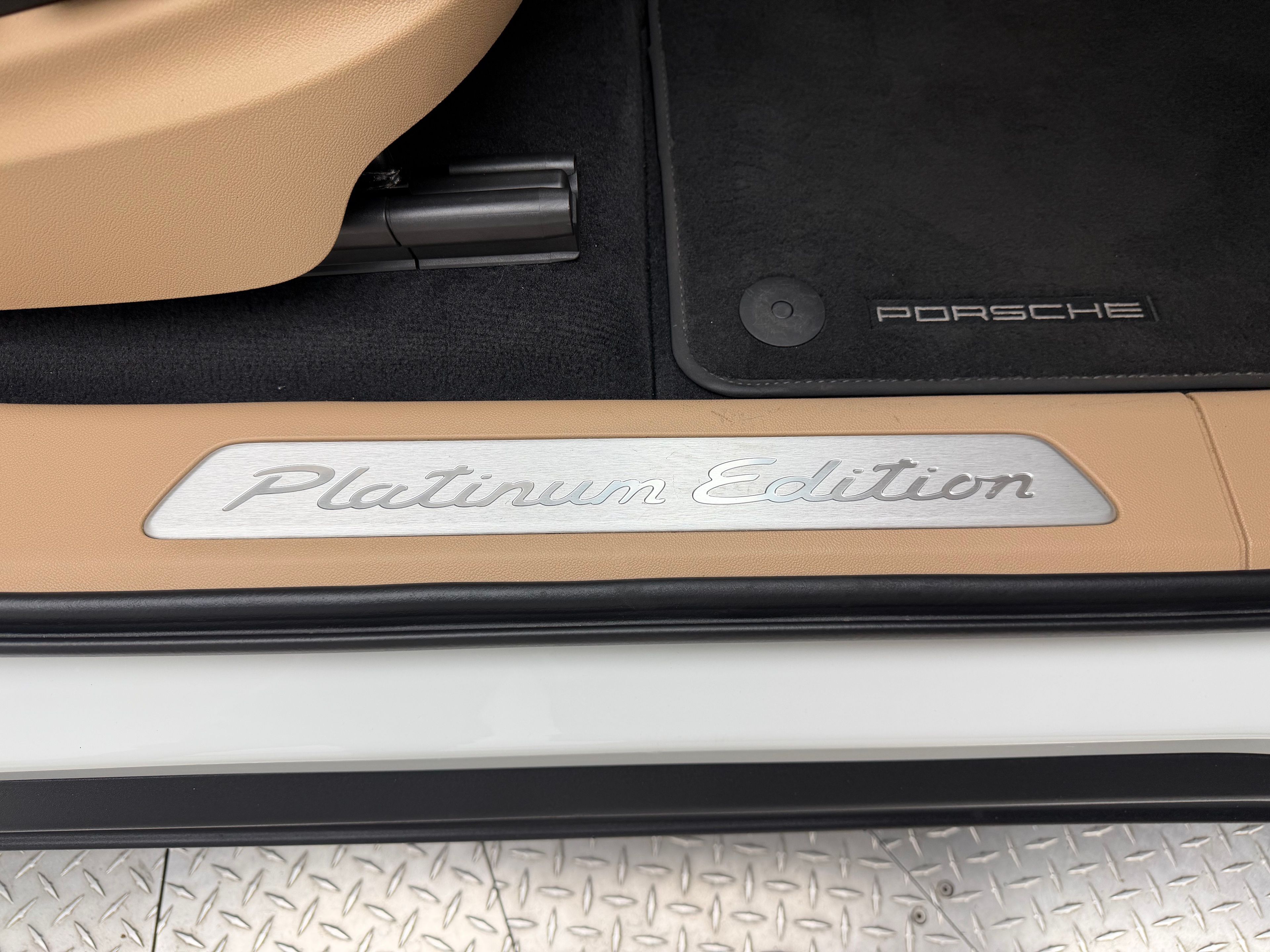 Thumbnail: 2023 Porsche Cayenne - 20