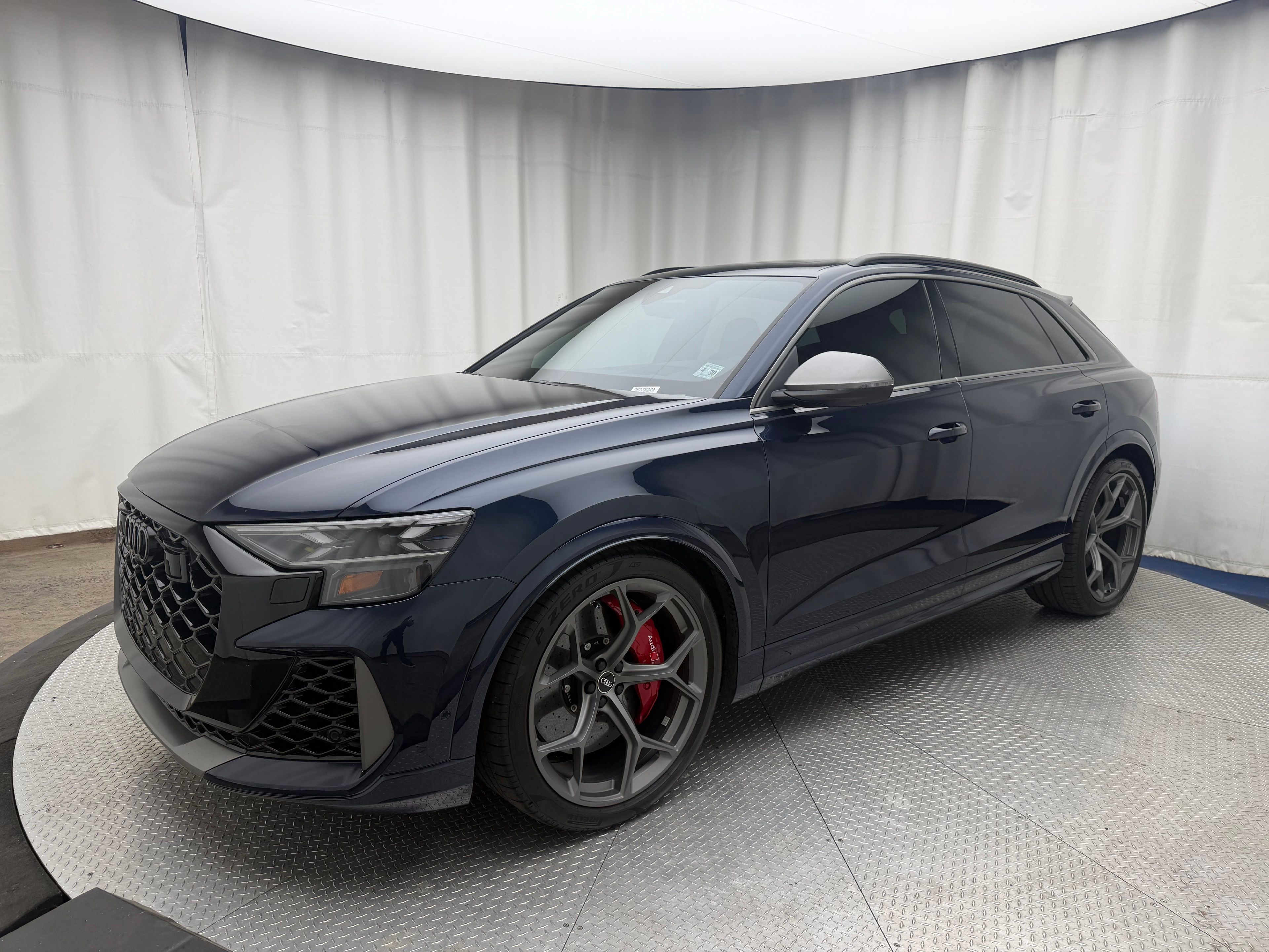 Thumbnail: 2025 Audi RS Q8 - 1