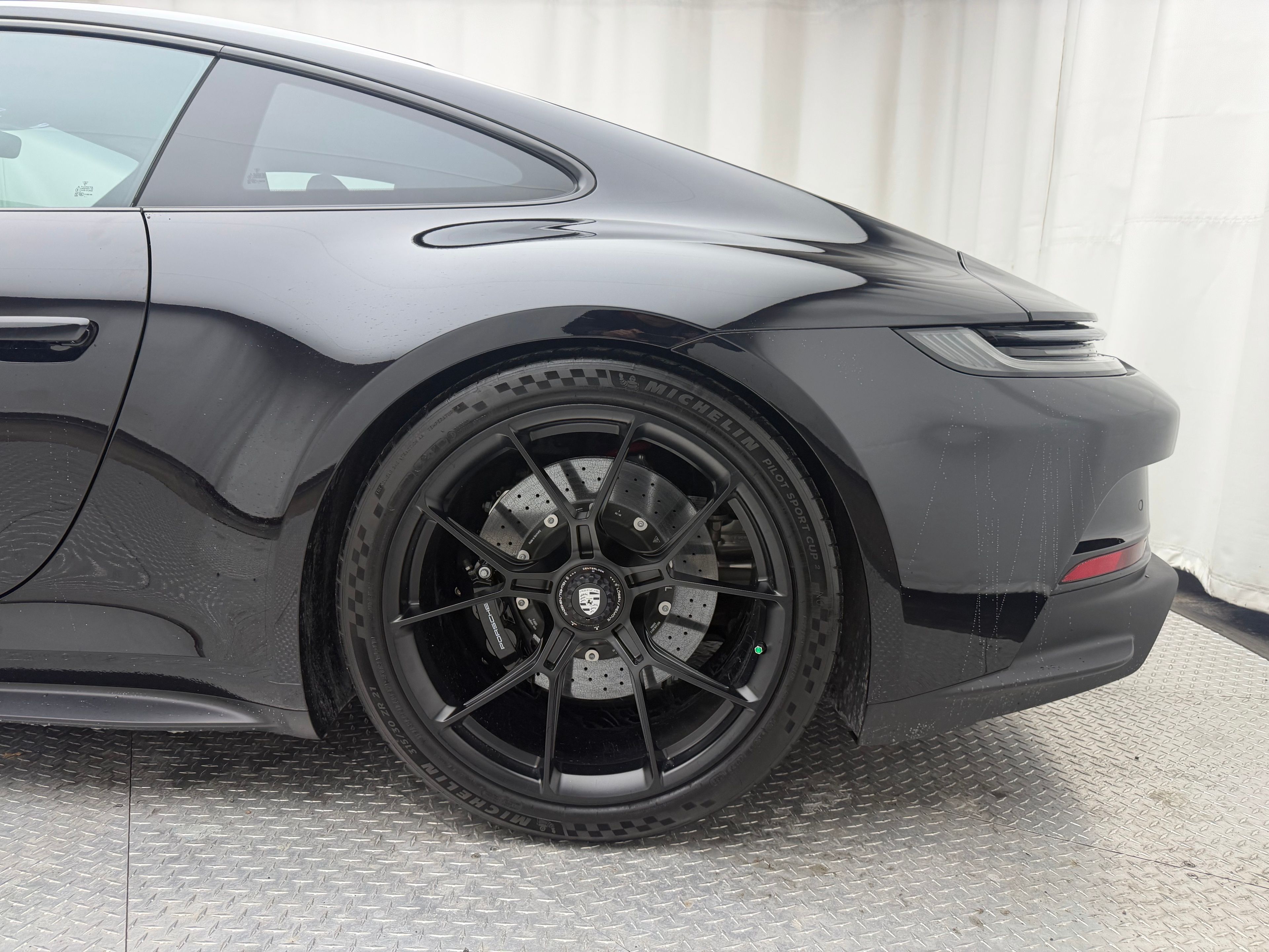 Thumbnail: 2022 Porsche 911 - 8