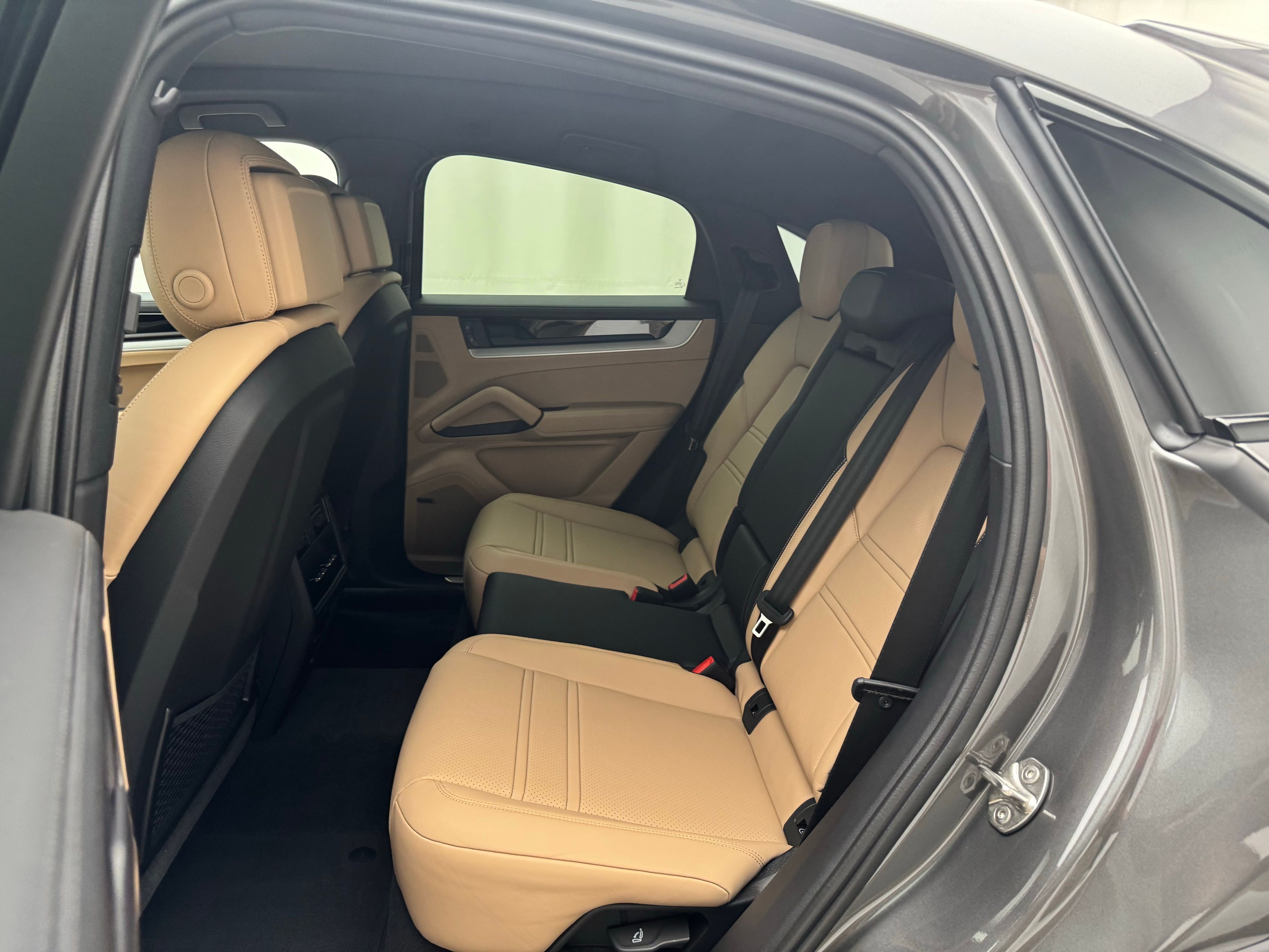 Thumbnail: 2026 Porsche  - 26