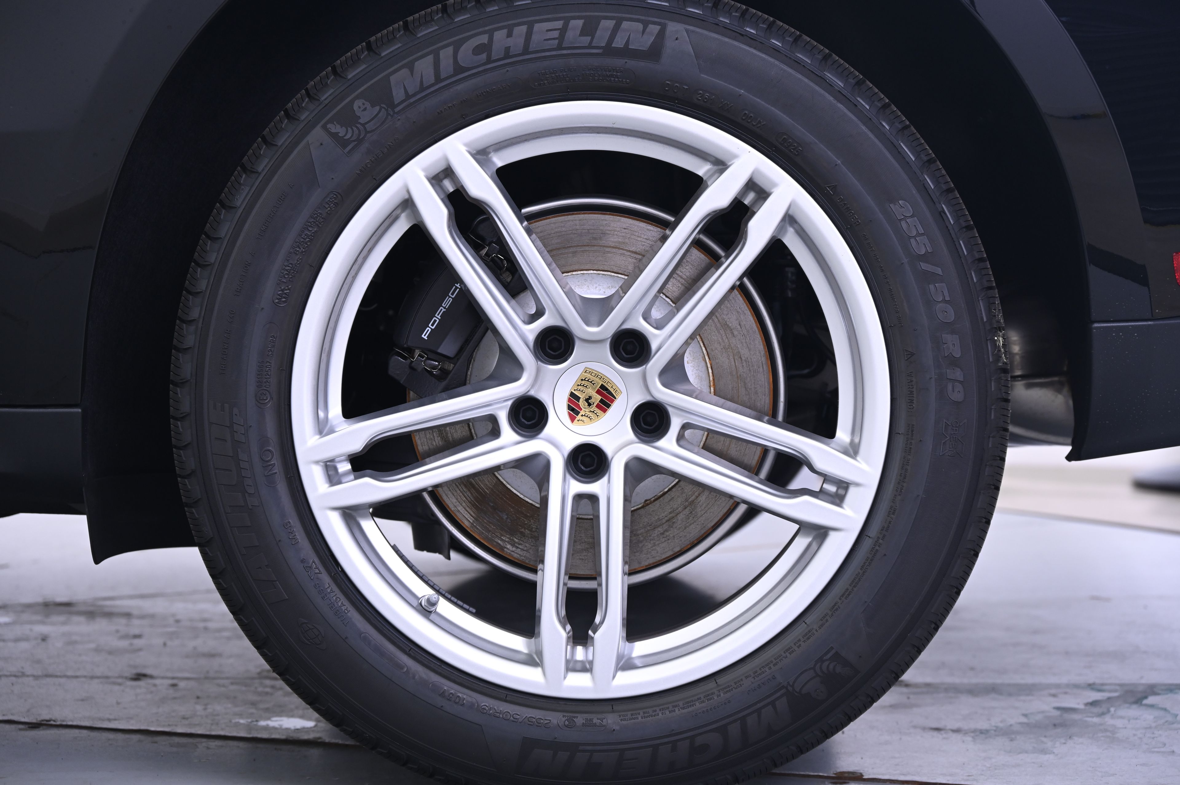 Thumbnail: 2025 Porsche Macan - 11