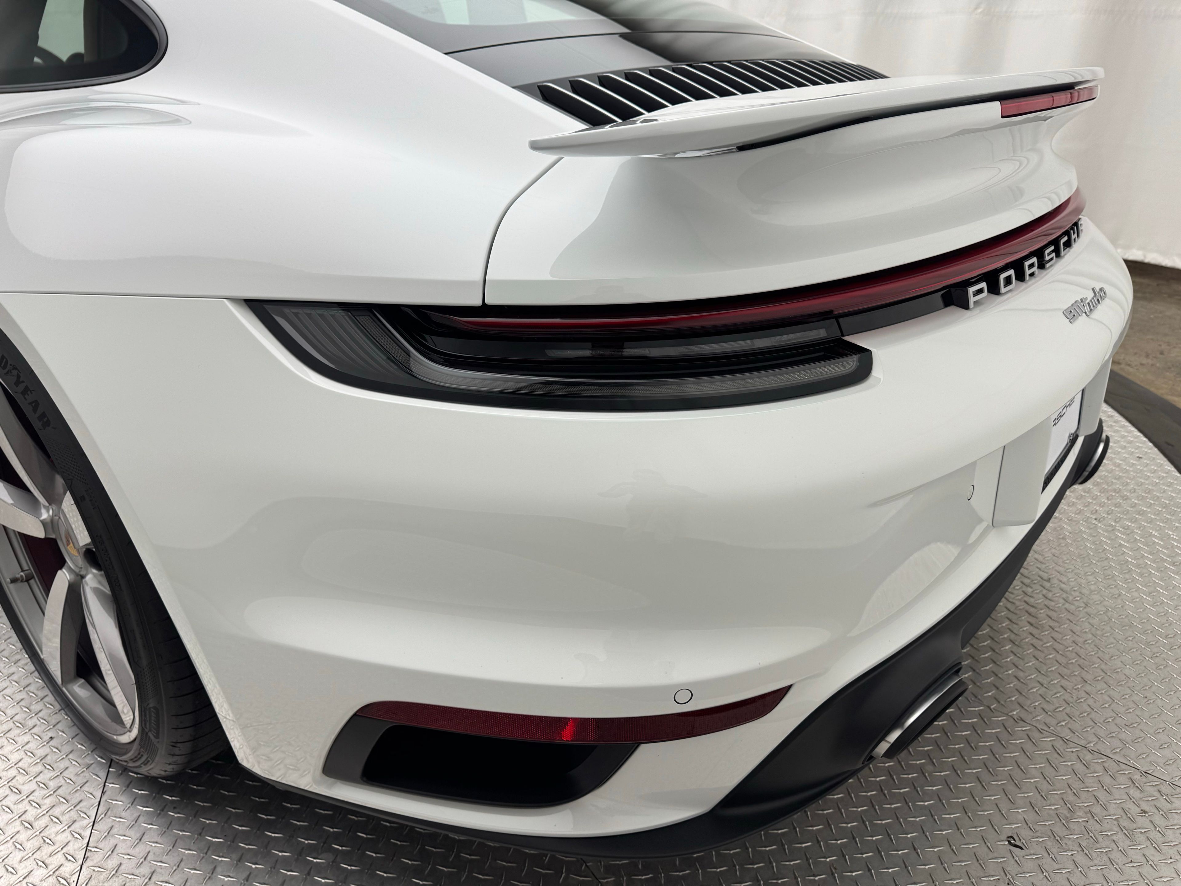 Thumbnail: 2024 Porsche 911 - 9
