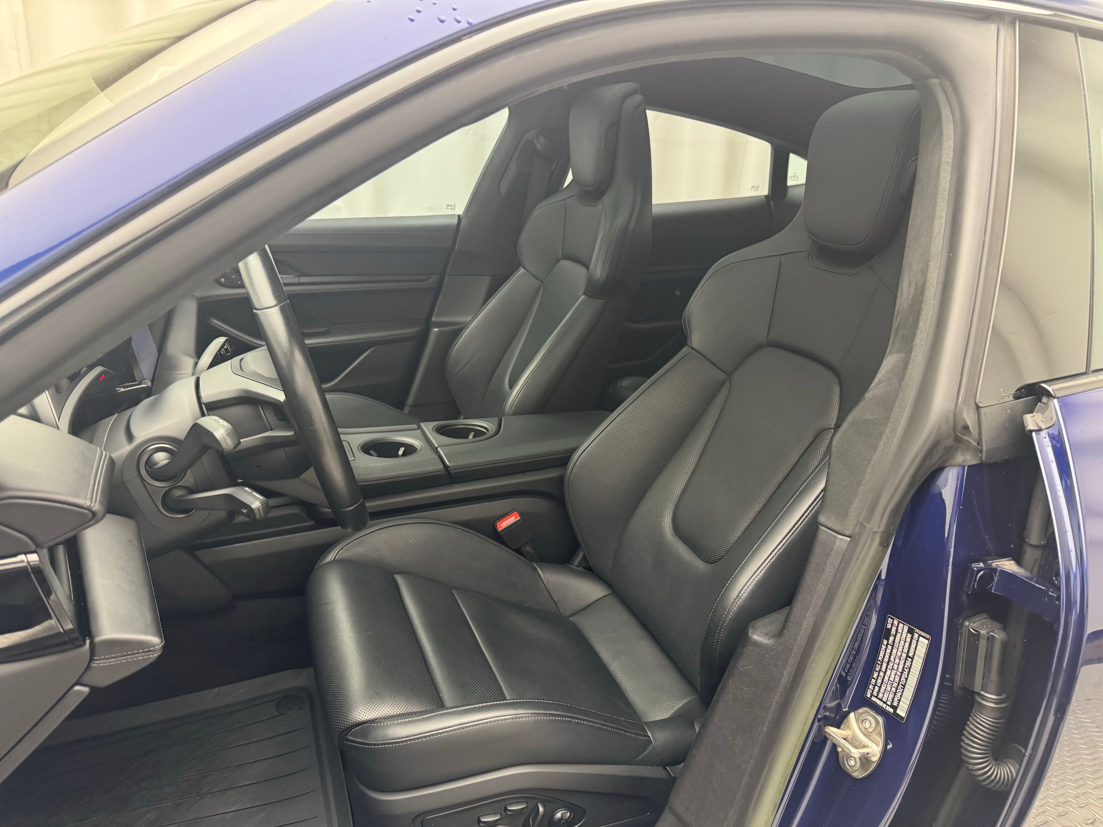 Thumbnail: 2023 Porsche Taycan - 5