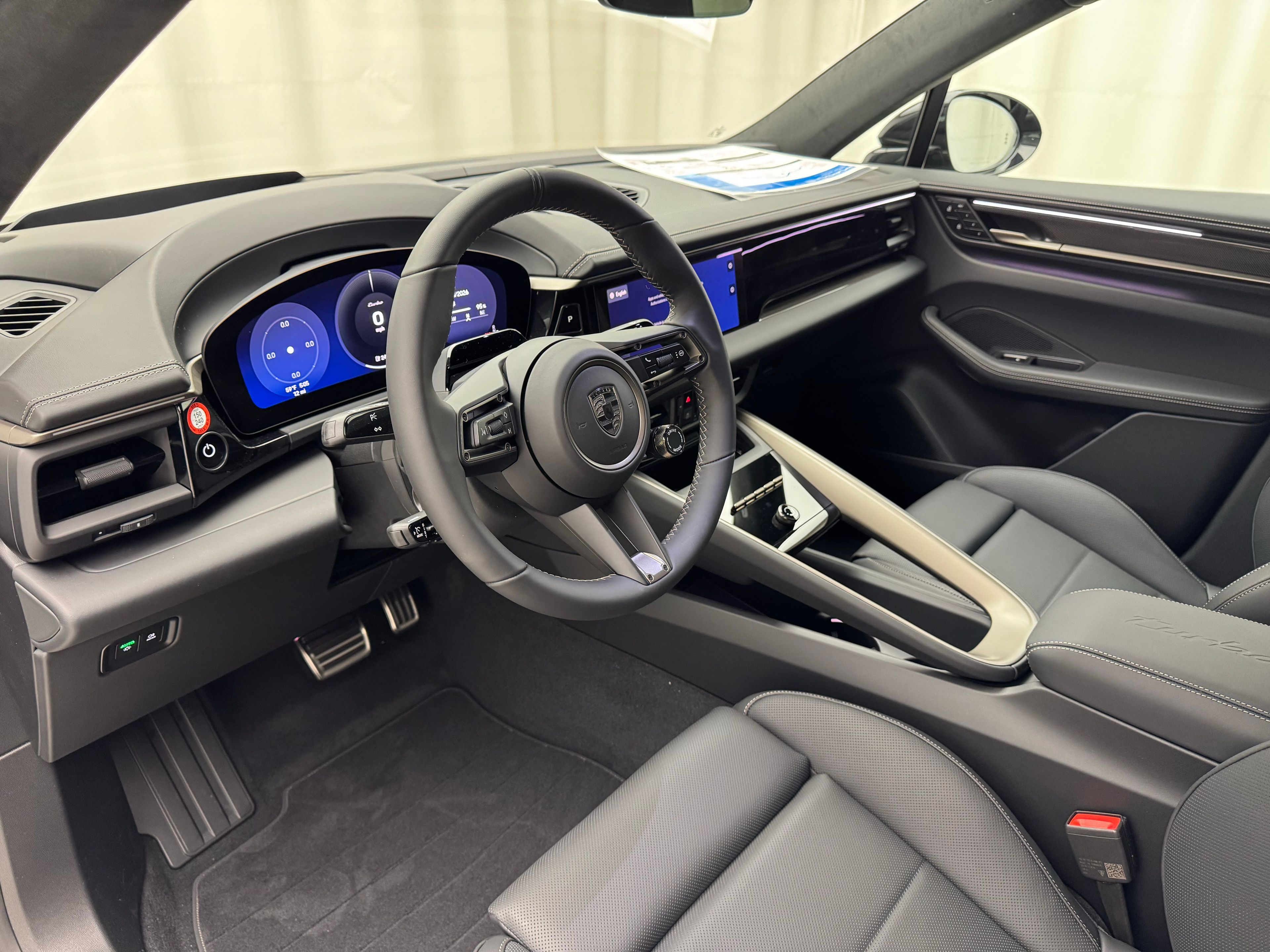 Thumbnail: 2026 Porsche Macan - 4
