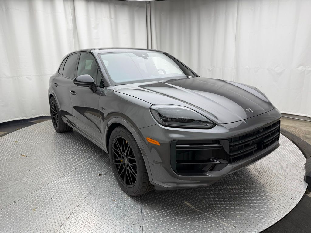 Thumbnail: 2025 Porsche Cayenne - 8