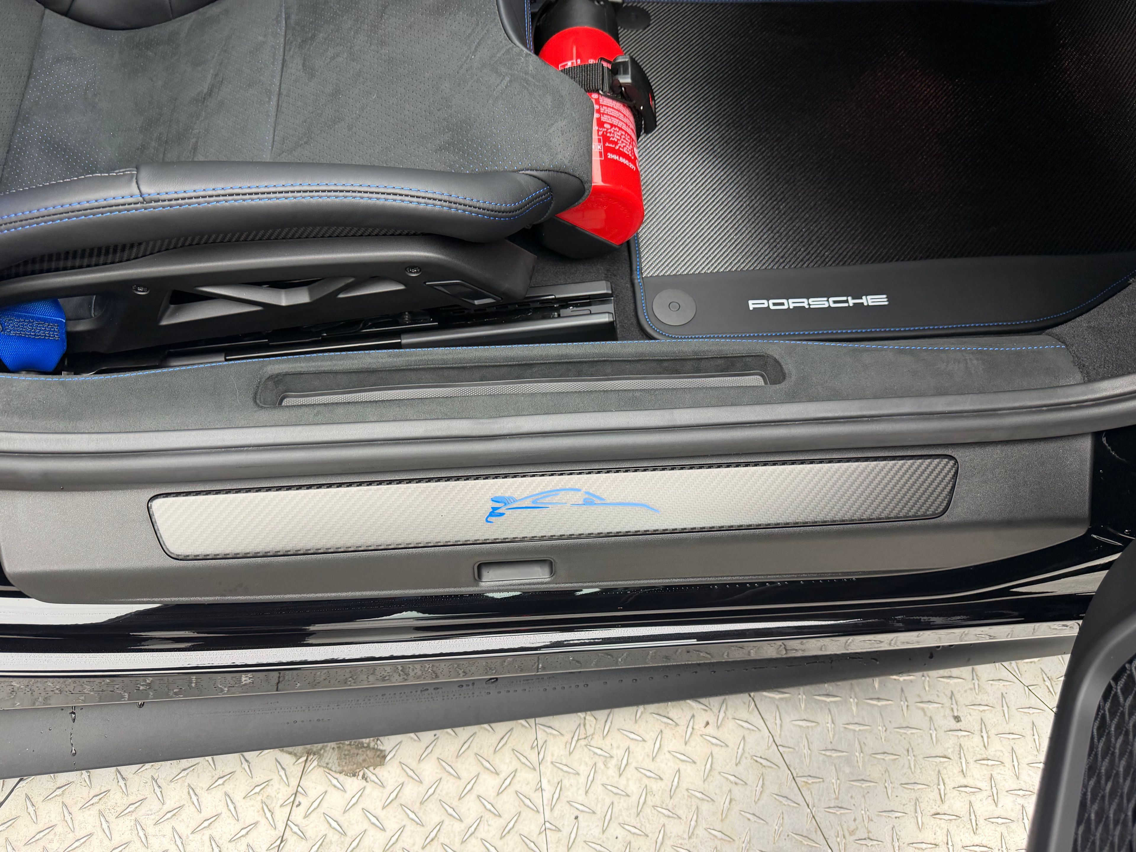 Thumbnail: 2026 Porsche 911 - 26