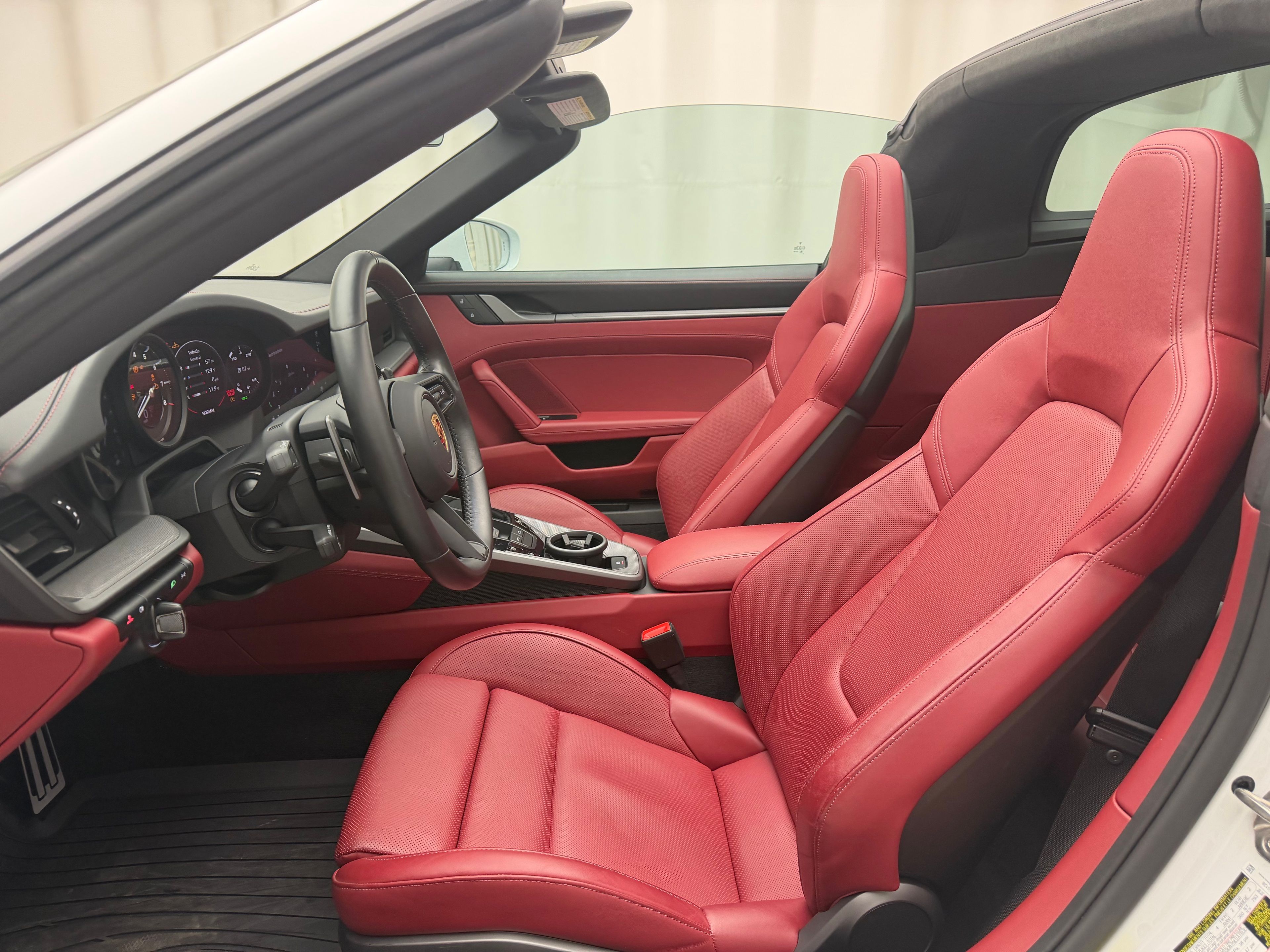 Thumbnail: 2023 Porsche 911 - 5