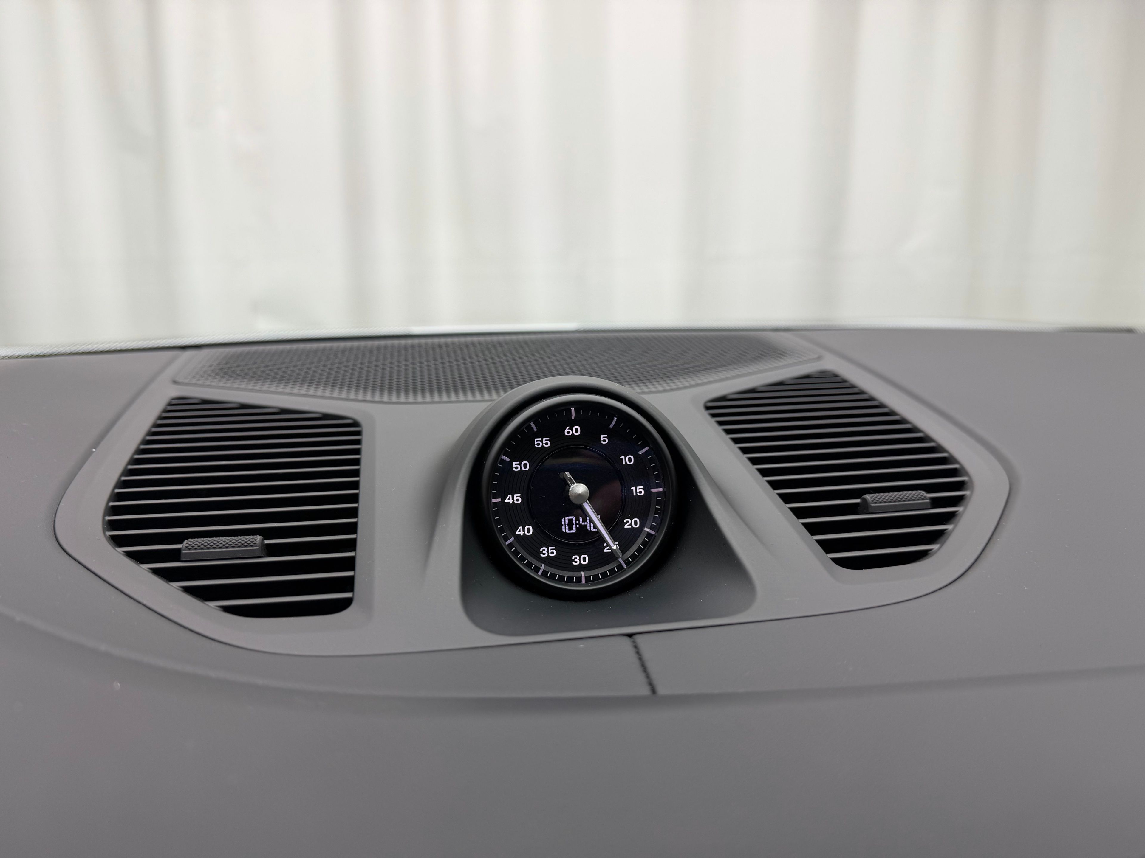 Thumbnail: 2025 Porsche Cayenne - 29