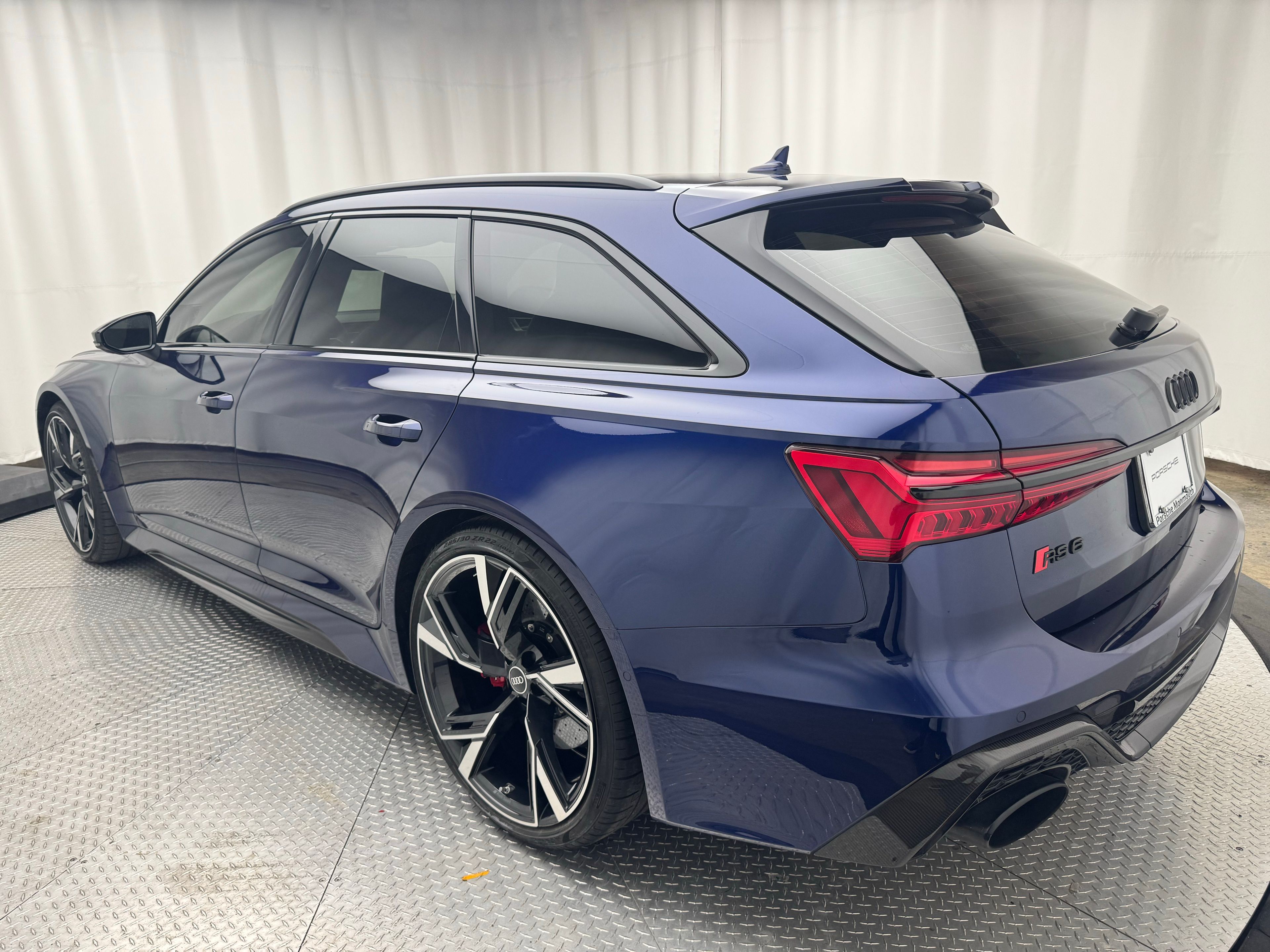 Thumbnail: 2021 Audi RS 6 - 3