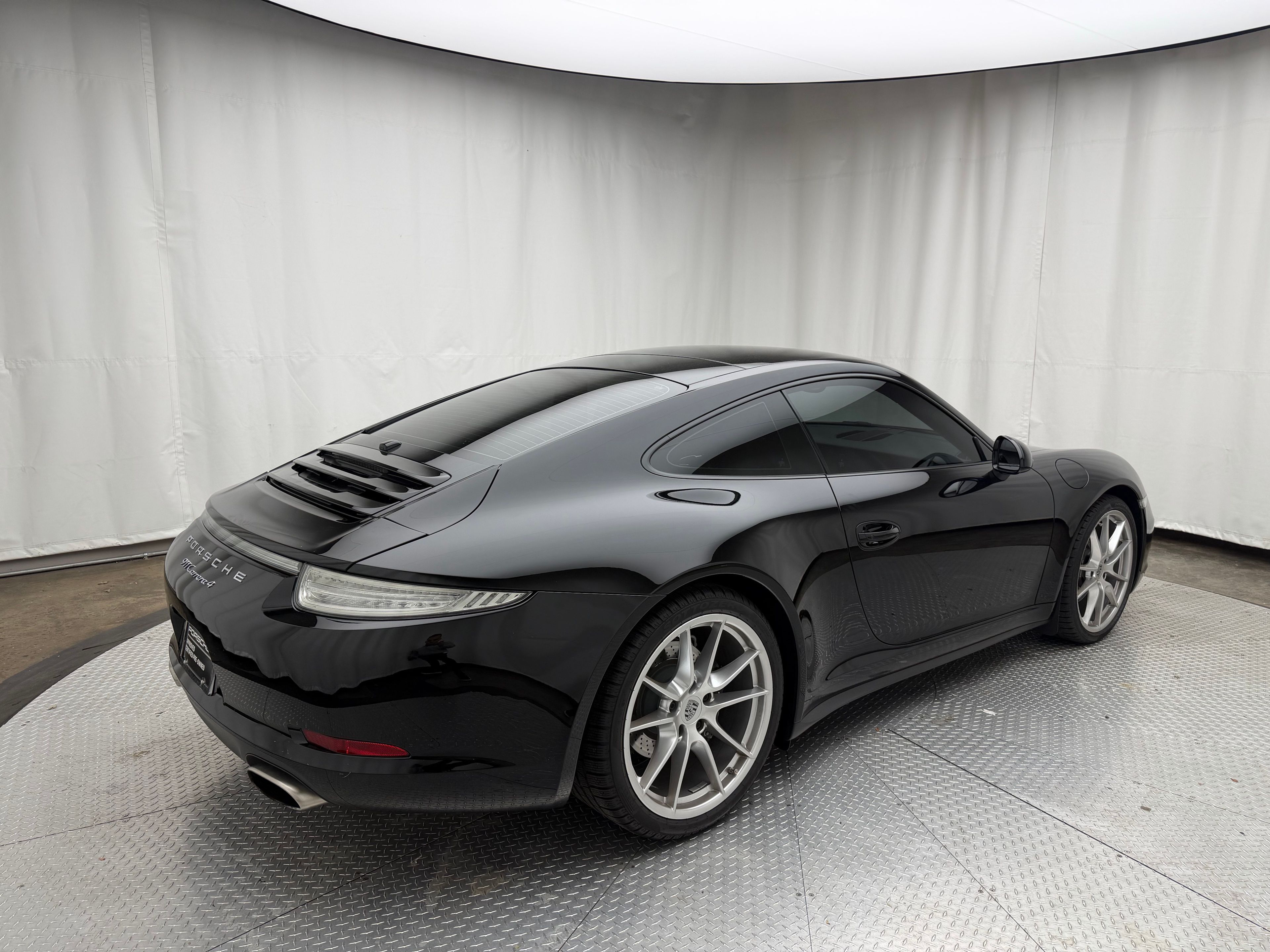 Thumbnail: 2013 Porsche 911 - 15