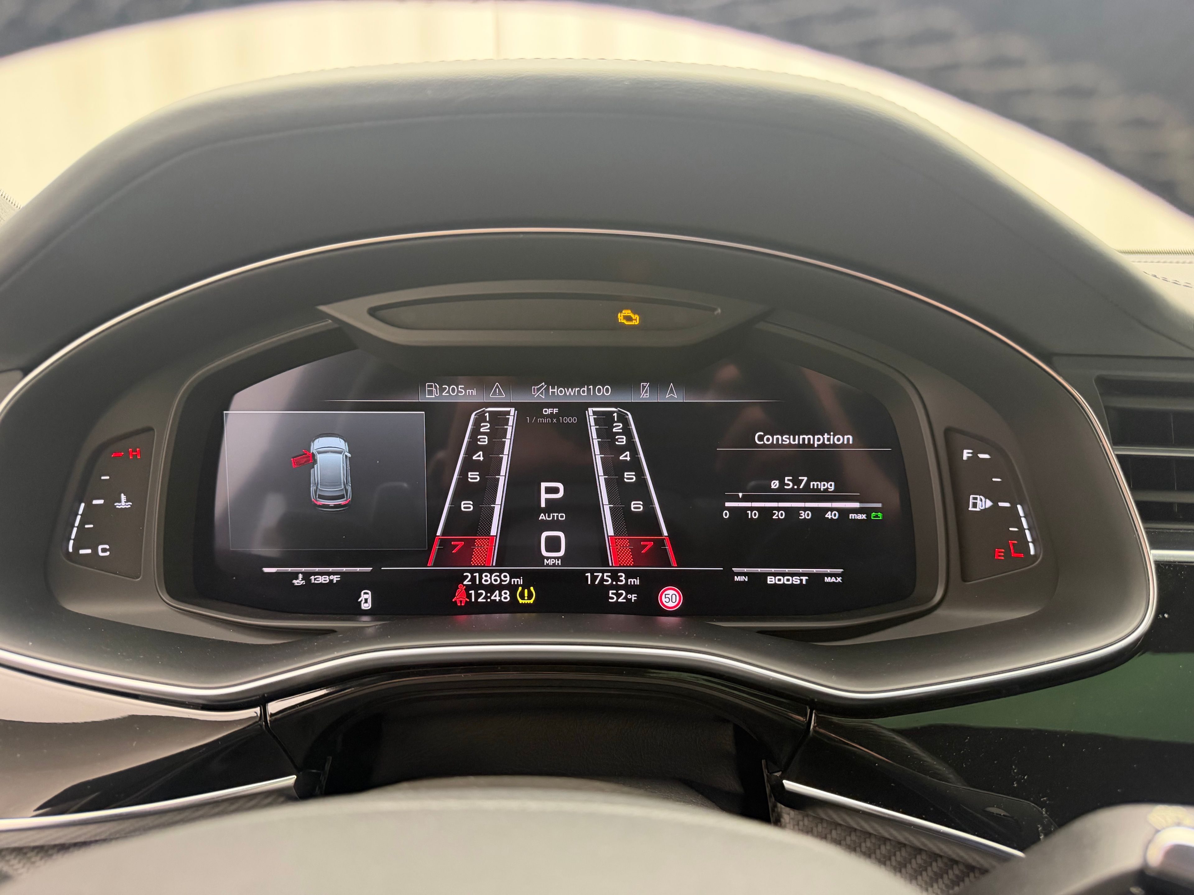 Thumbnail: 2022 Audi RS Q8 - 24