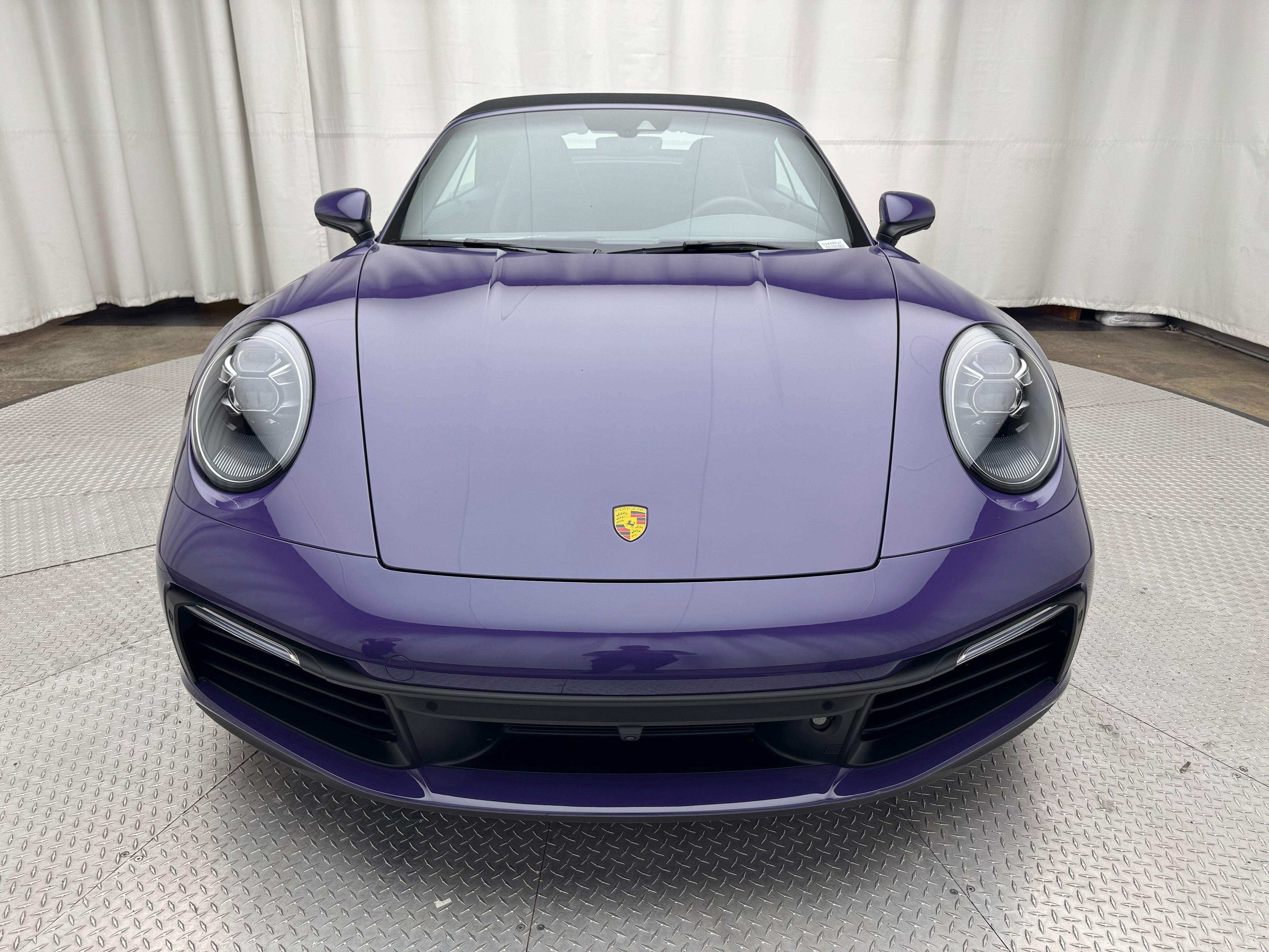 Thumbnail: 2023 Porsche 911 - 21