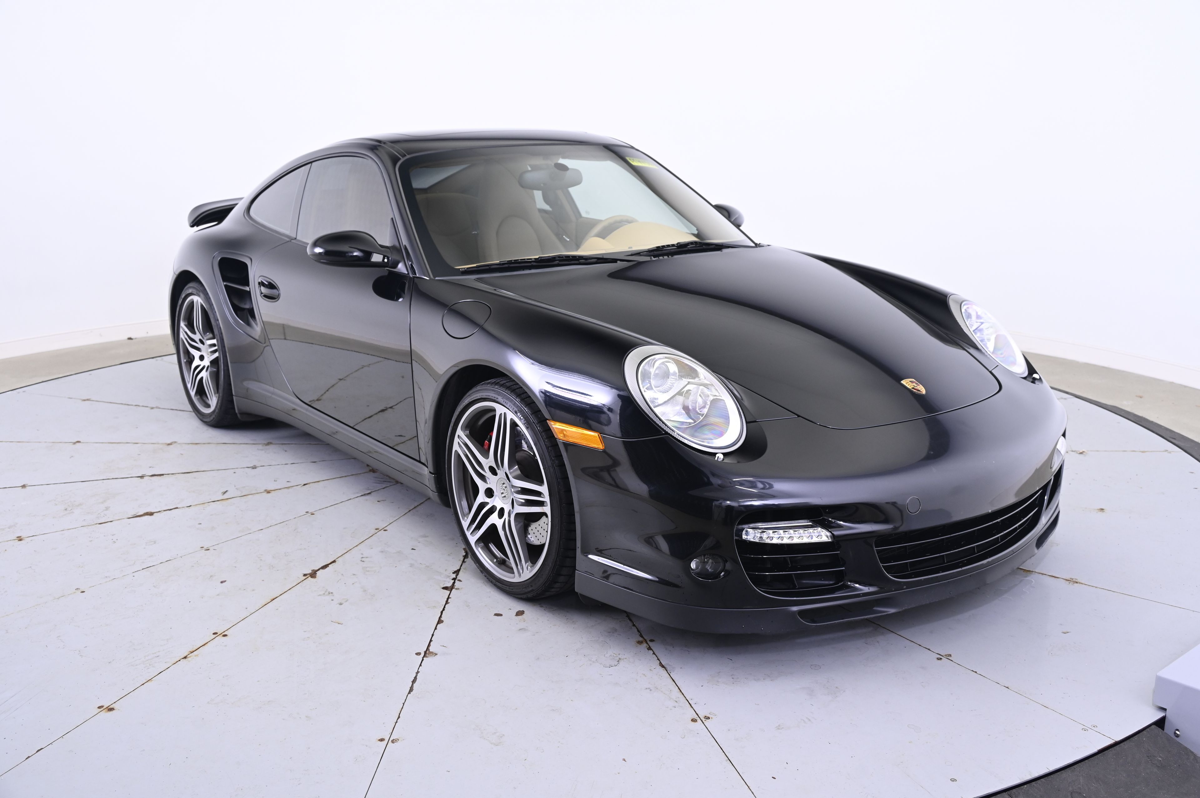 Thumbnail: 2009 Porsche 911 - 9