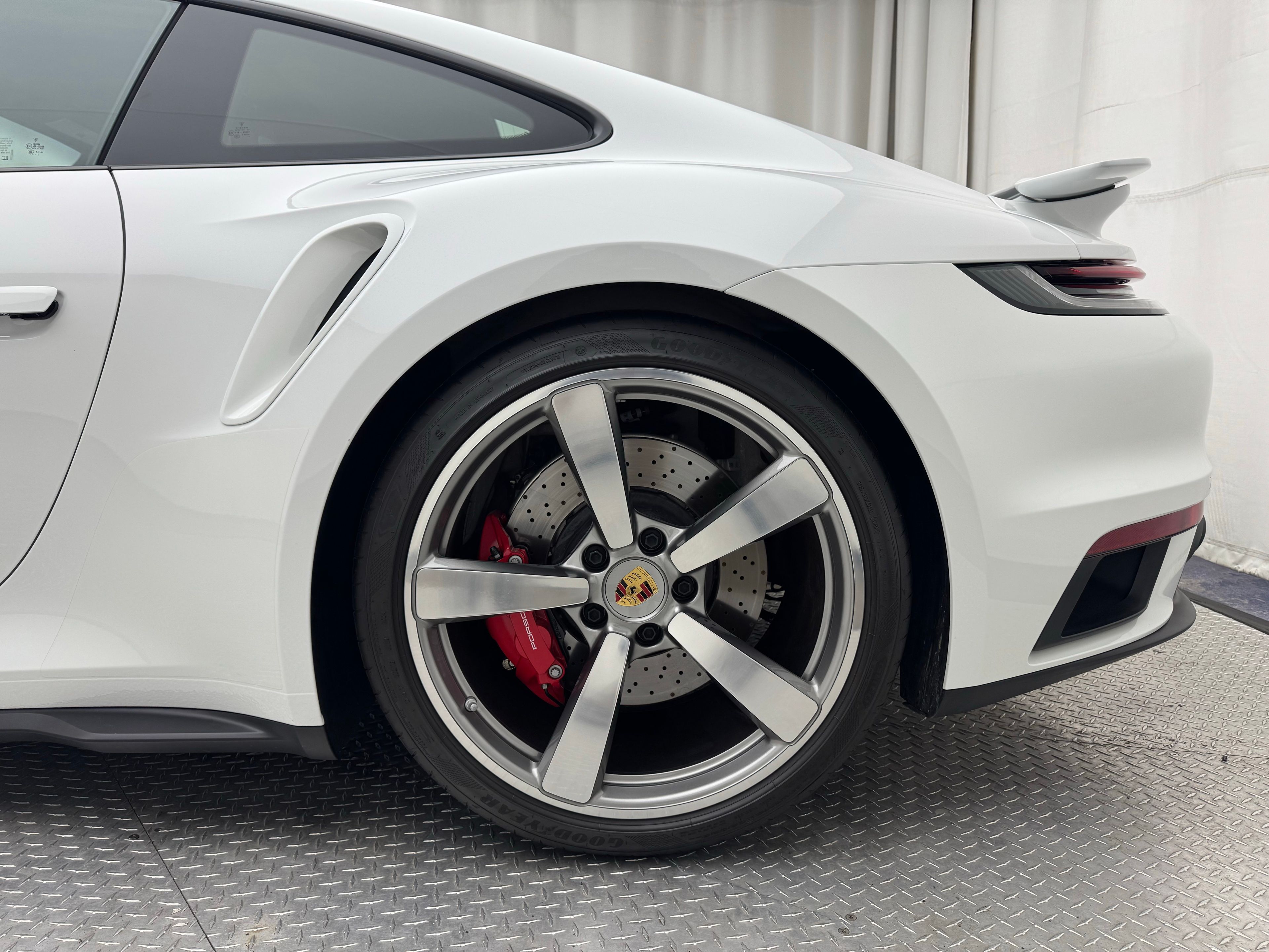 Thumbnail: 2024 Porsche 911 - 8