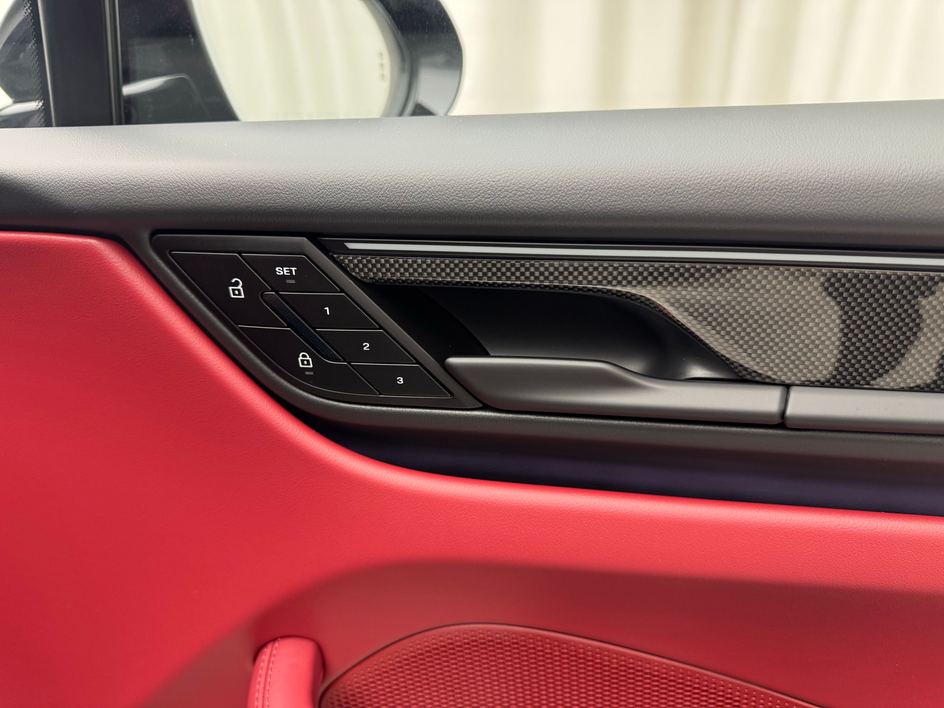 Thumbnail: 2026 Porsche Macan - 30