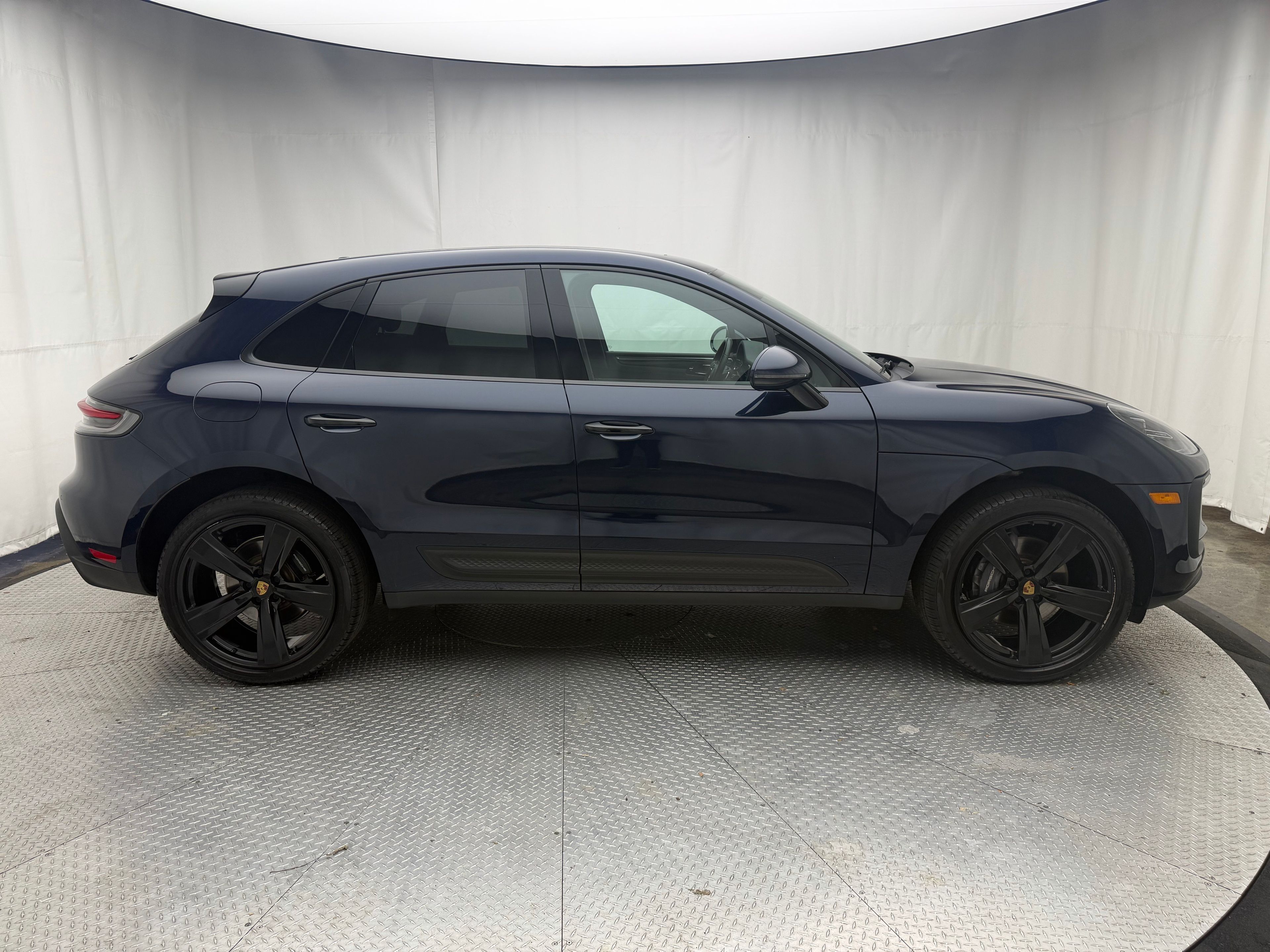 Thumbnail: 2022 Porsche Macan - 12