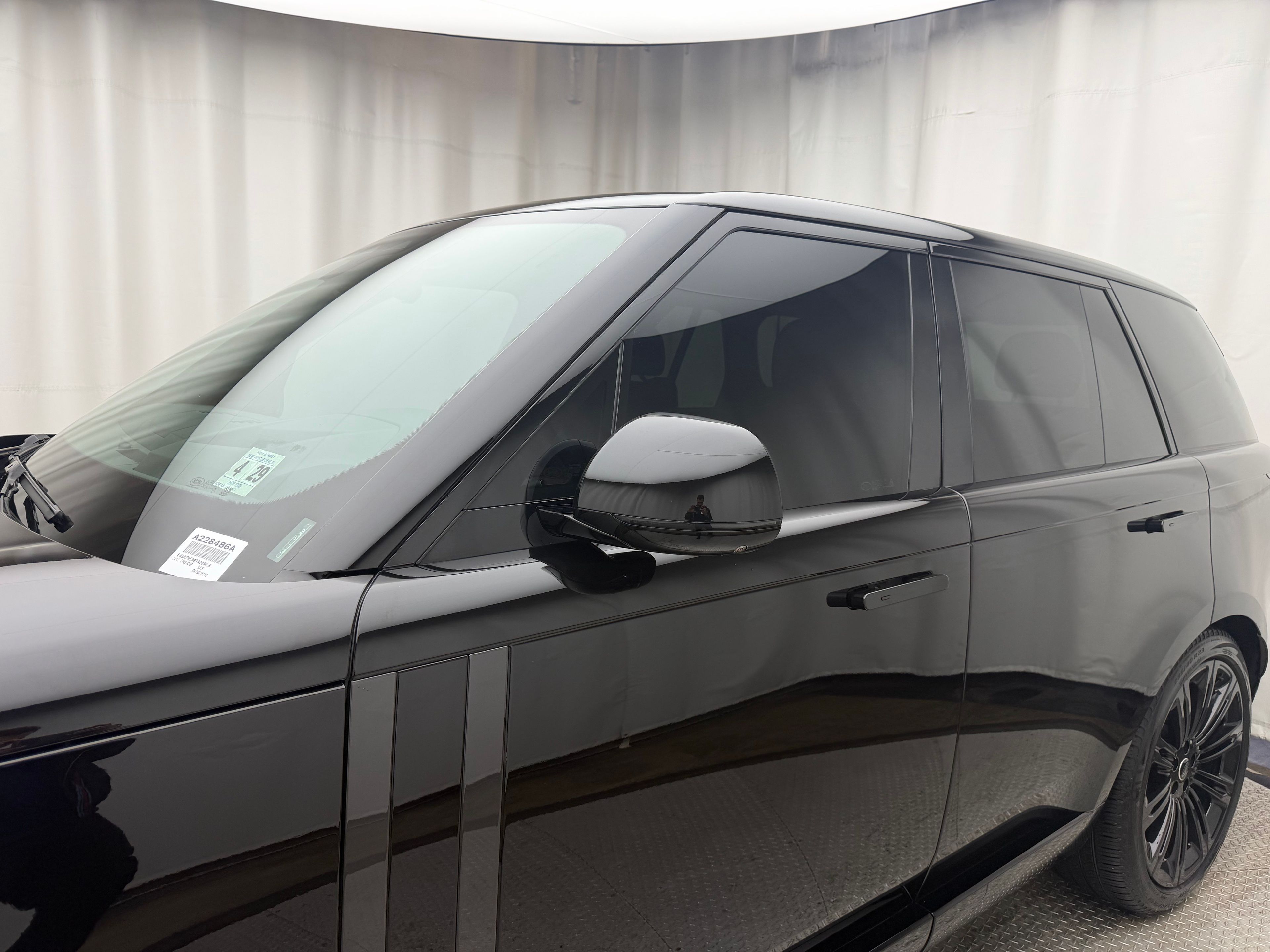 Thumbnail: 2024 Land Rover Range Rover - 9