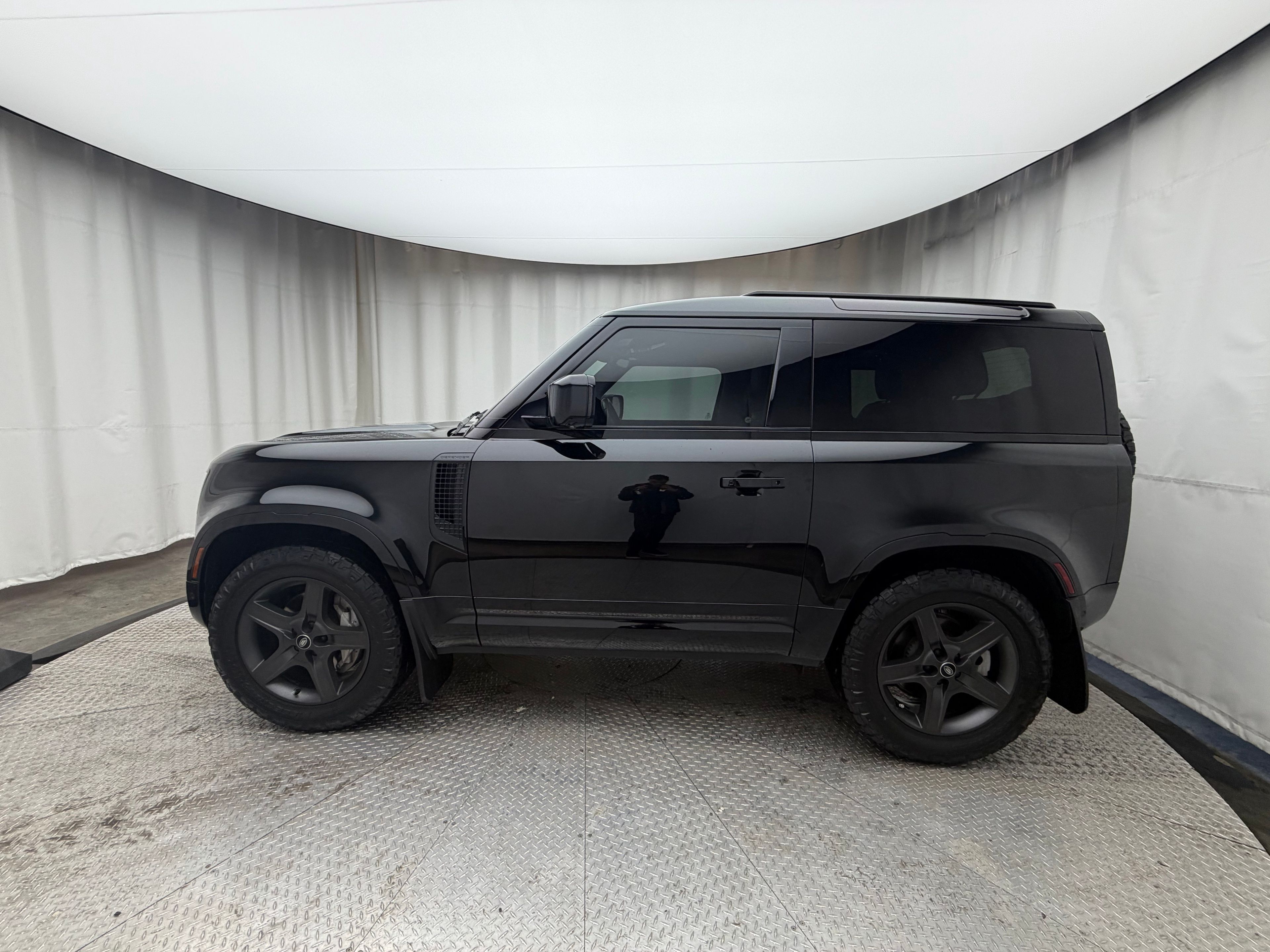 Thumbnail: 2023 Land Rover Defender - 2