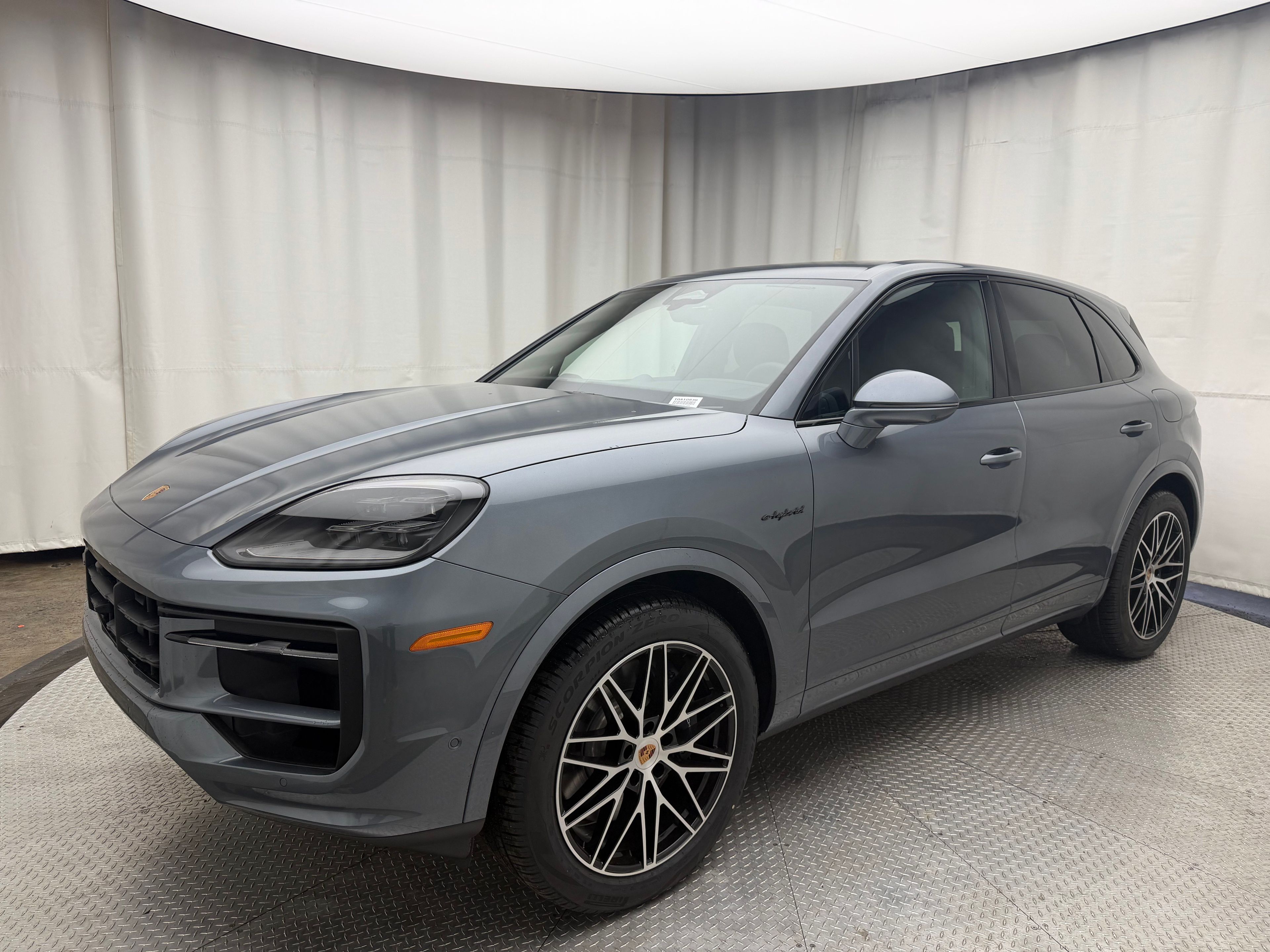 Thumbnail: 2026 Porsche Cayenne - 1