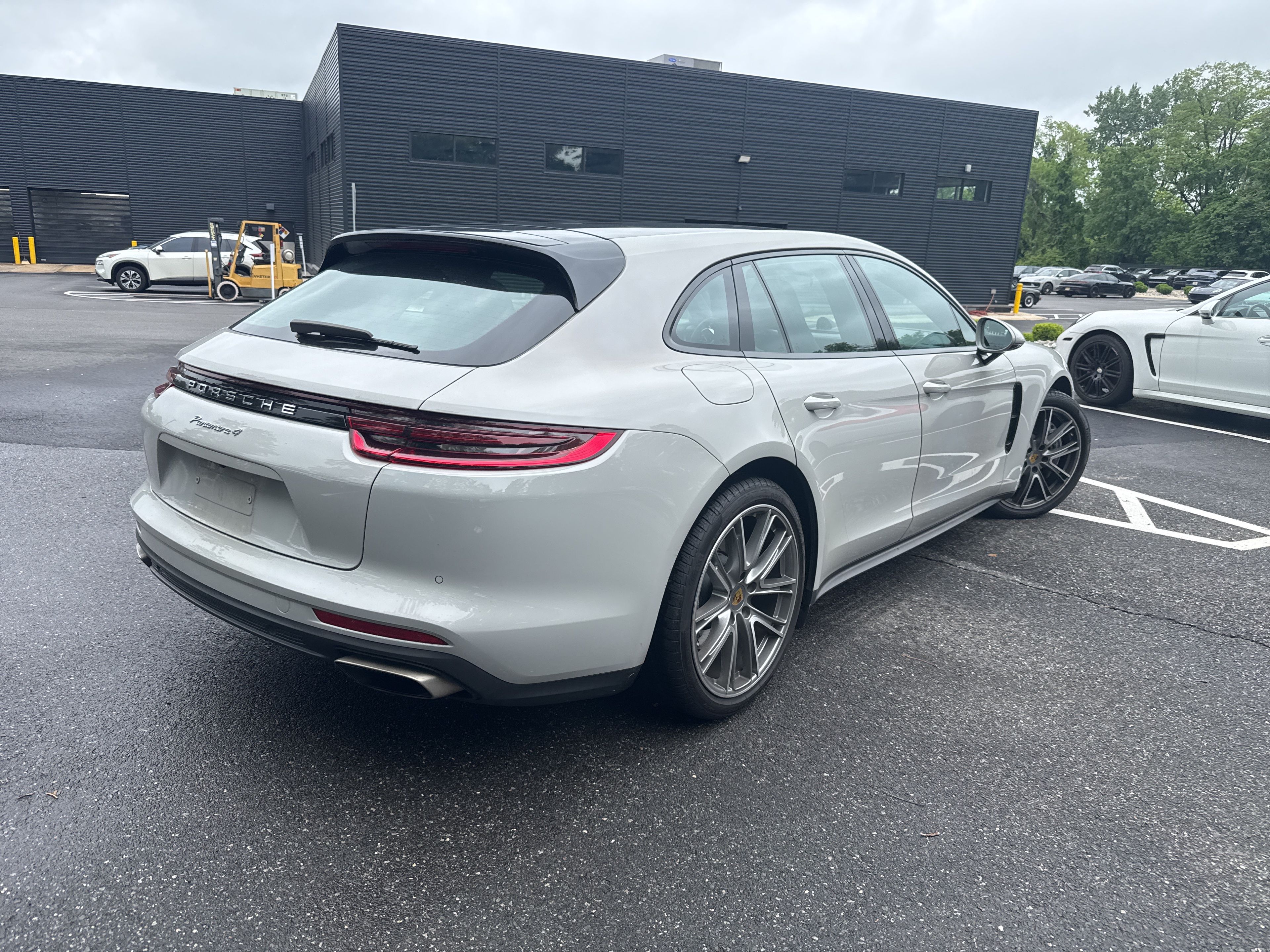 Thumbnail: 2018 Porsche Panamera - 3