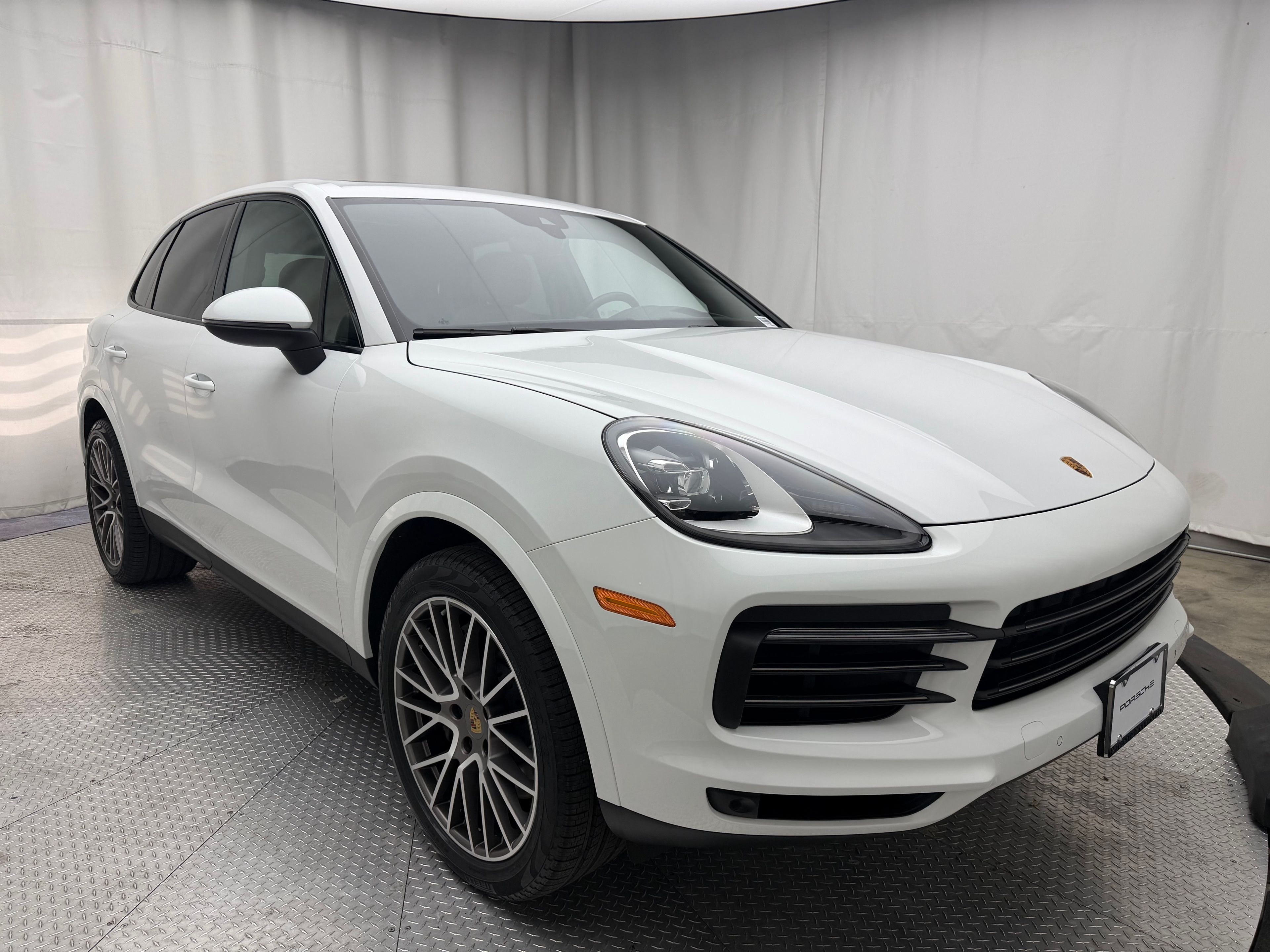 Thumbnail: 2023 Porsche Cayenne - 15