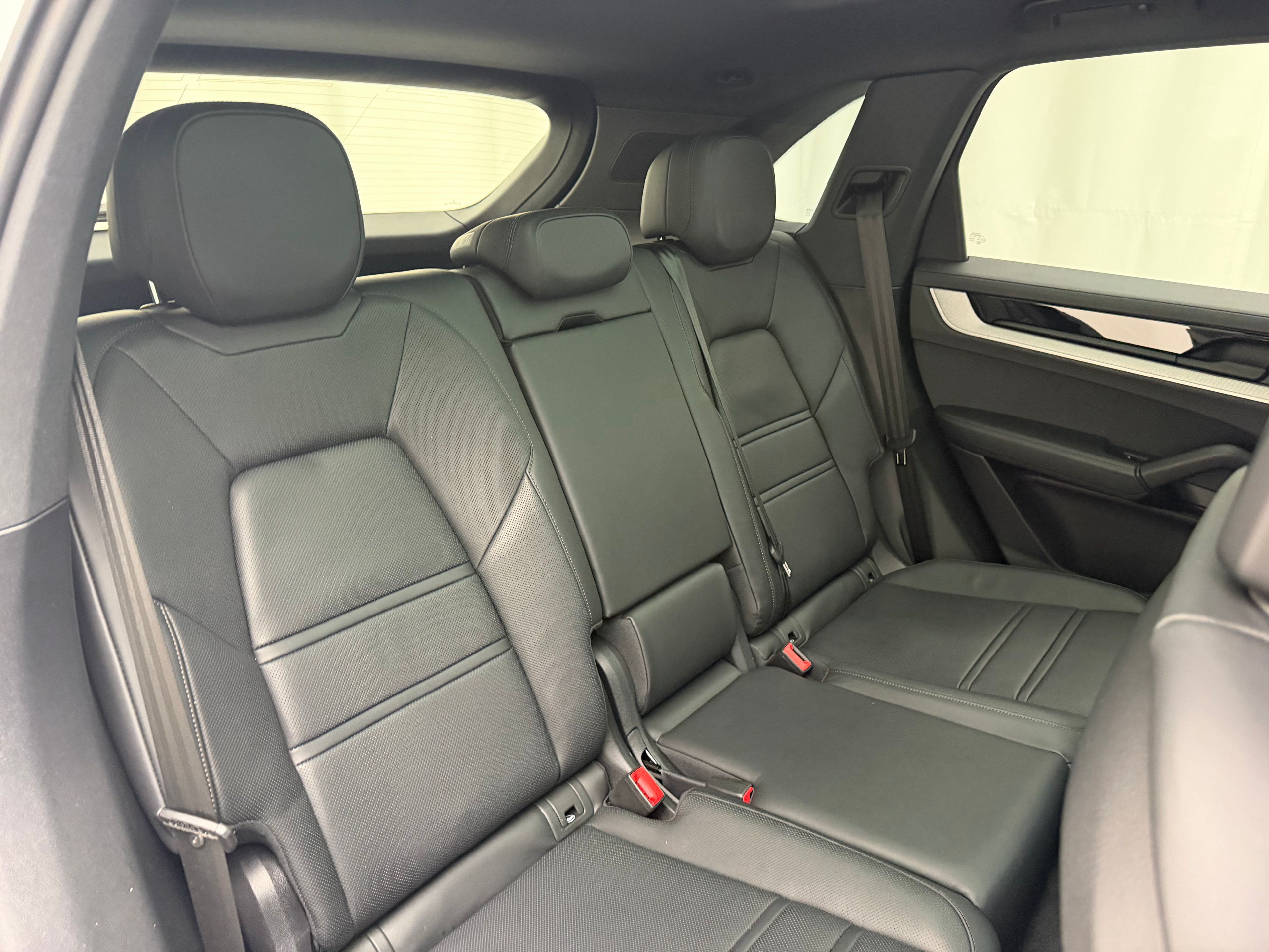 Thumbnail: 2025 Porsche Cayenne - 23