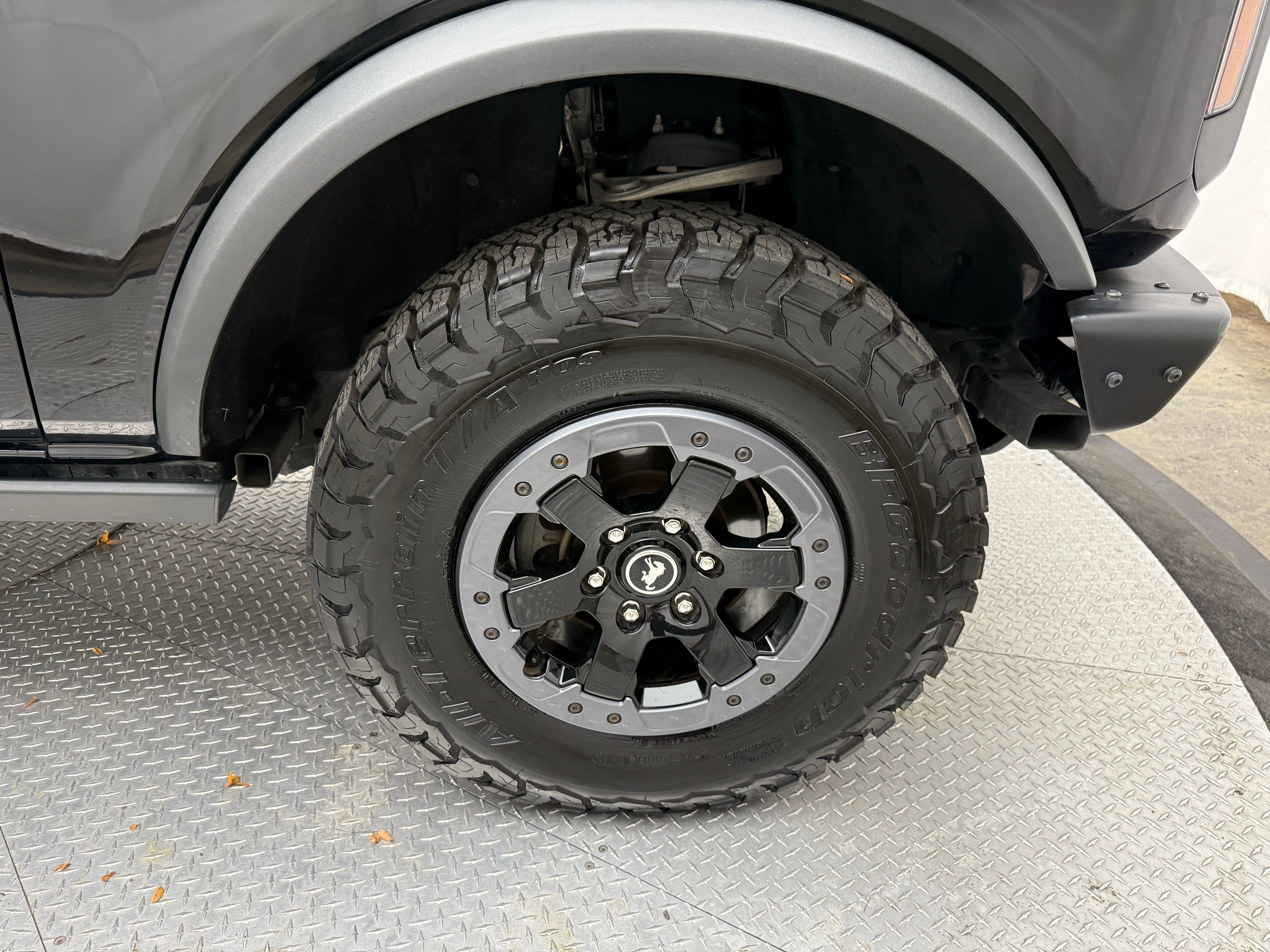 Thumbnail: 2022 Ford Bronco - 19