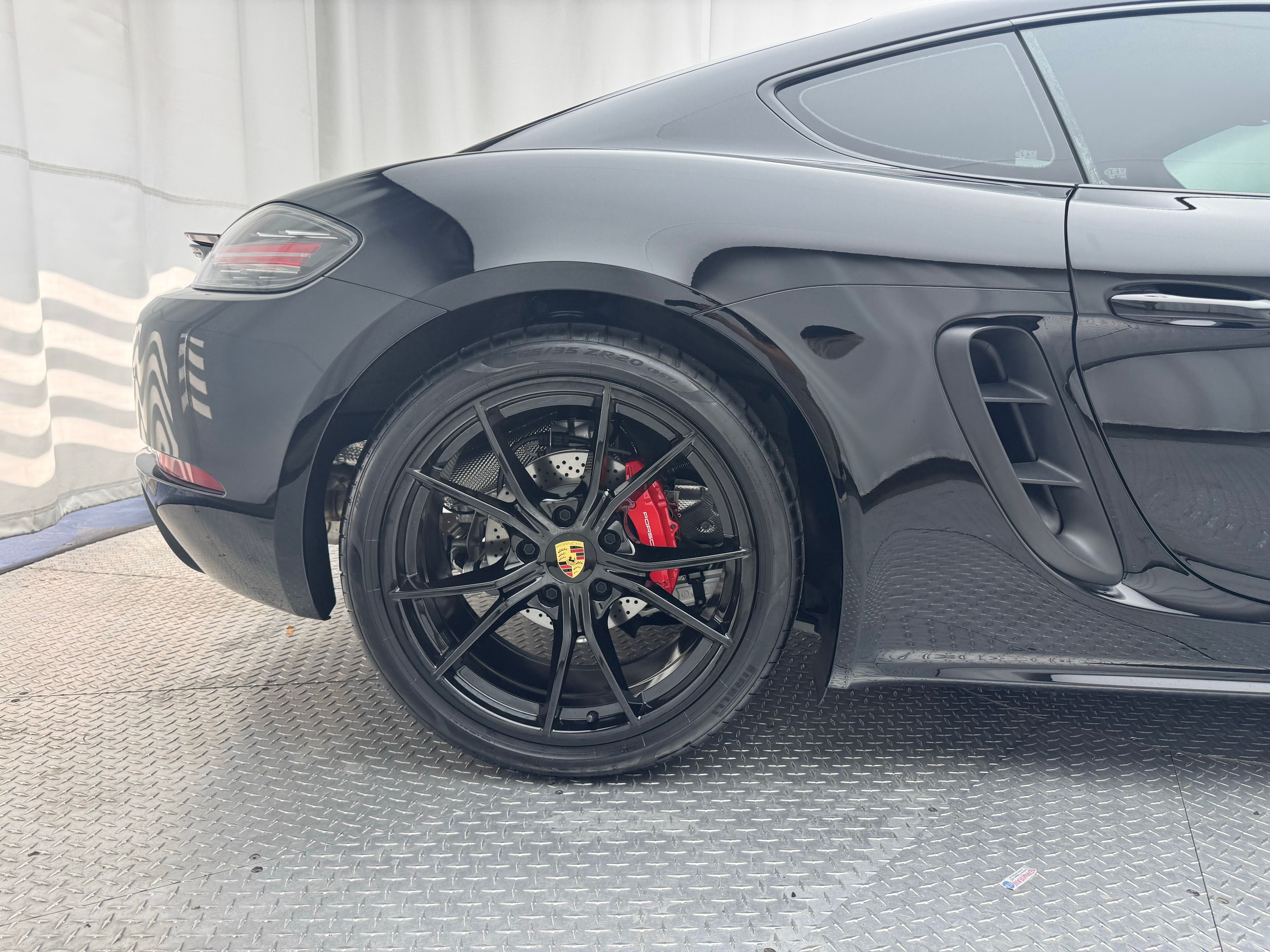 Thumbnail: 2024 Porsche 718 Cayman - 18