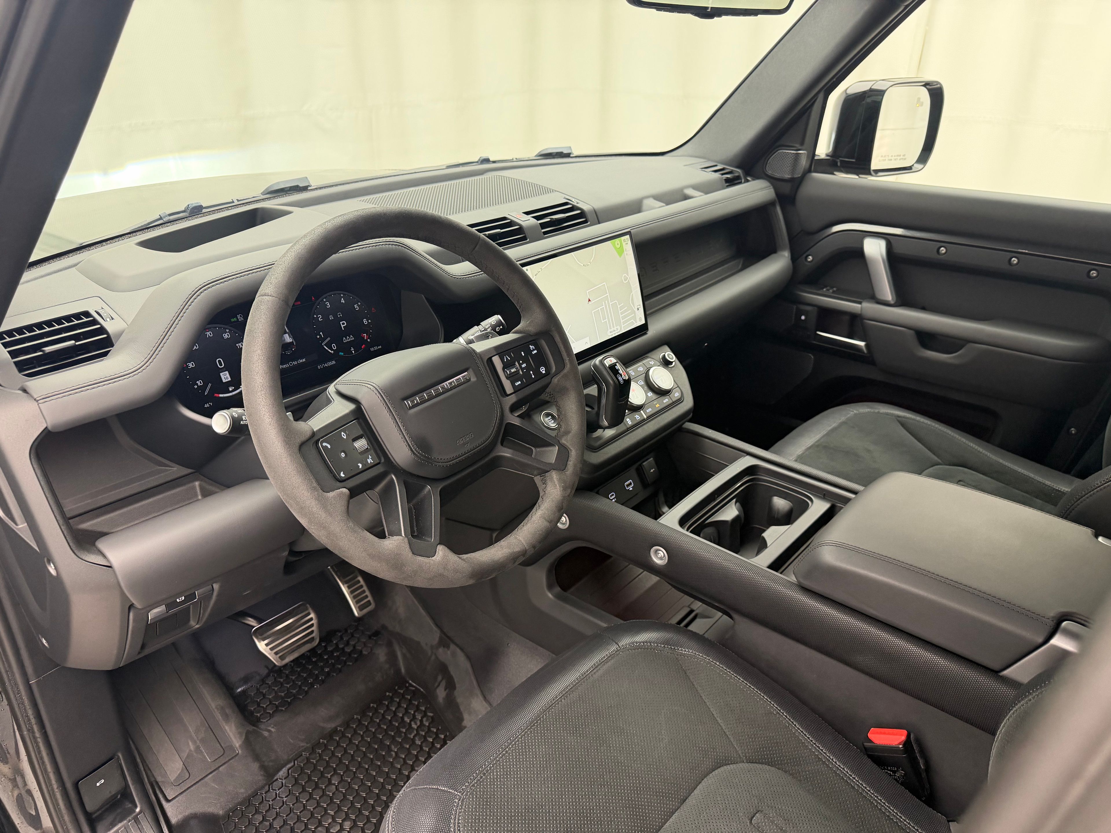 Thumbnail: 2023 Land Rover Defender - 4