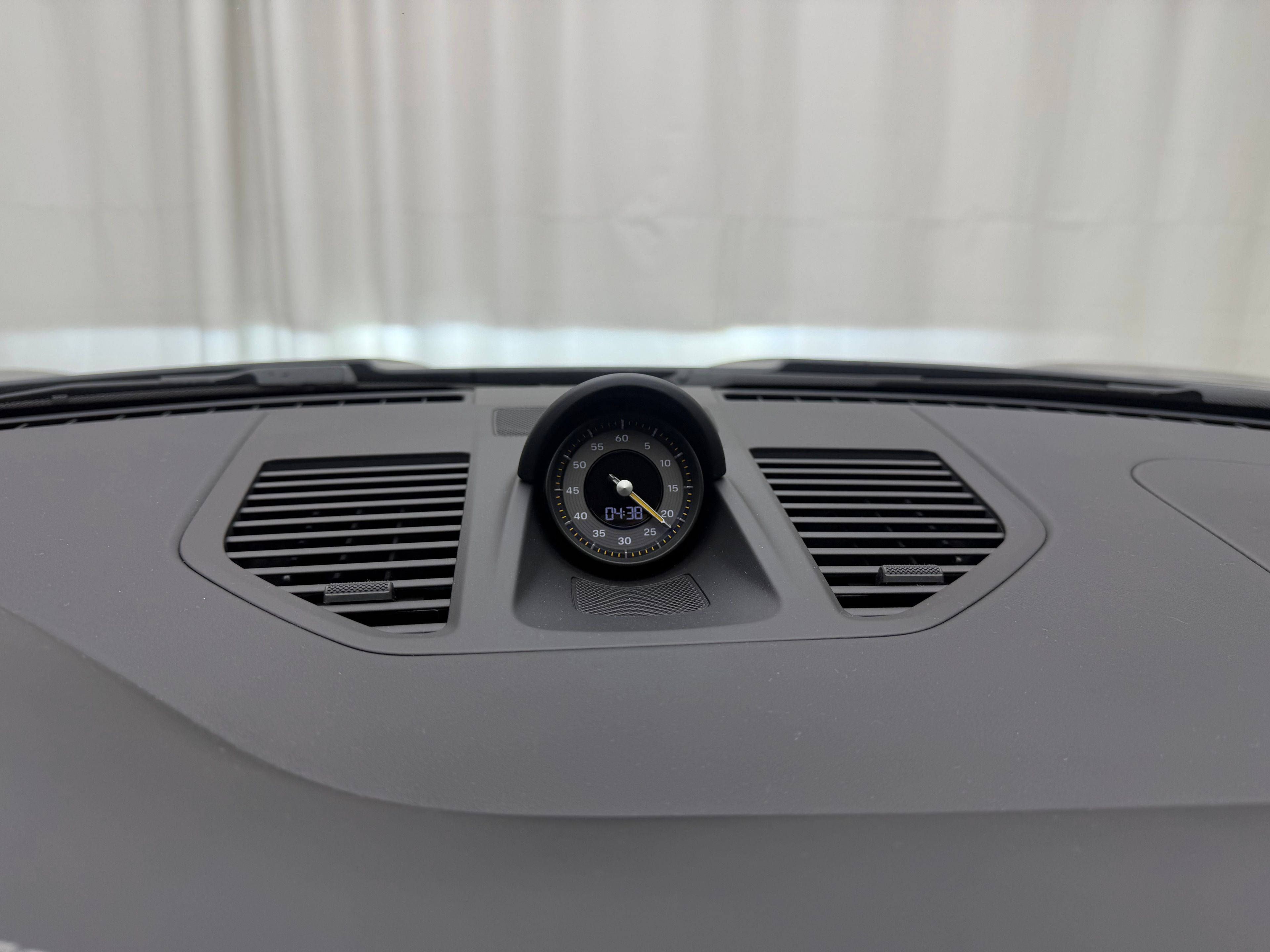 Thumbnail: 2022 Porsche 911 - 30