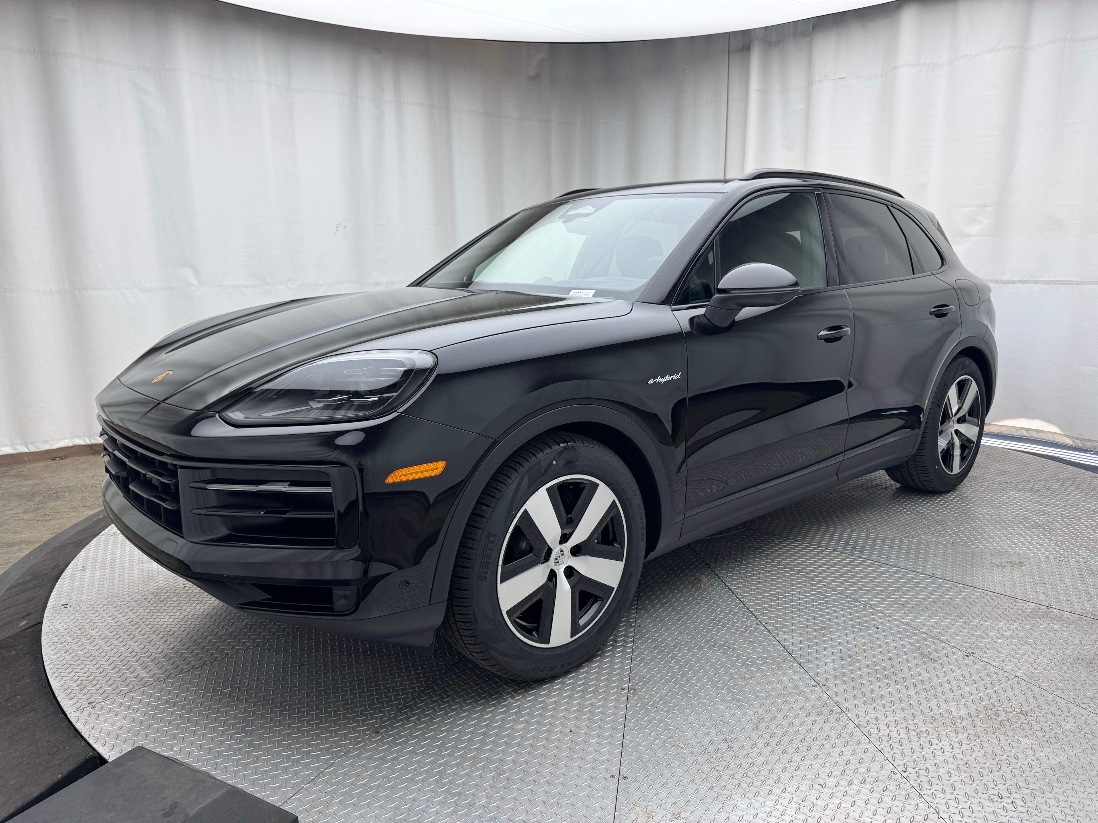 Thumbnail: 2026 Porsche Cayenne - 1