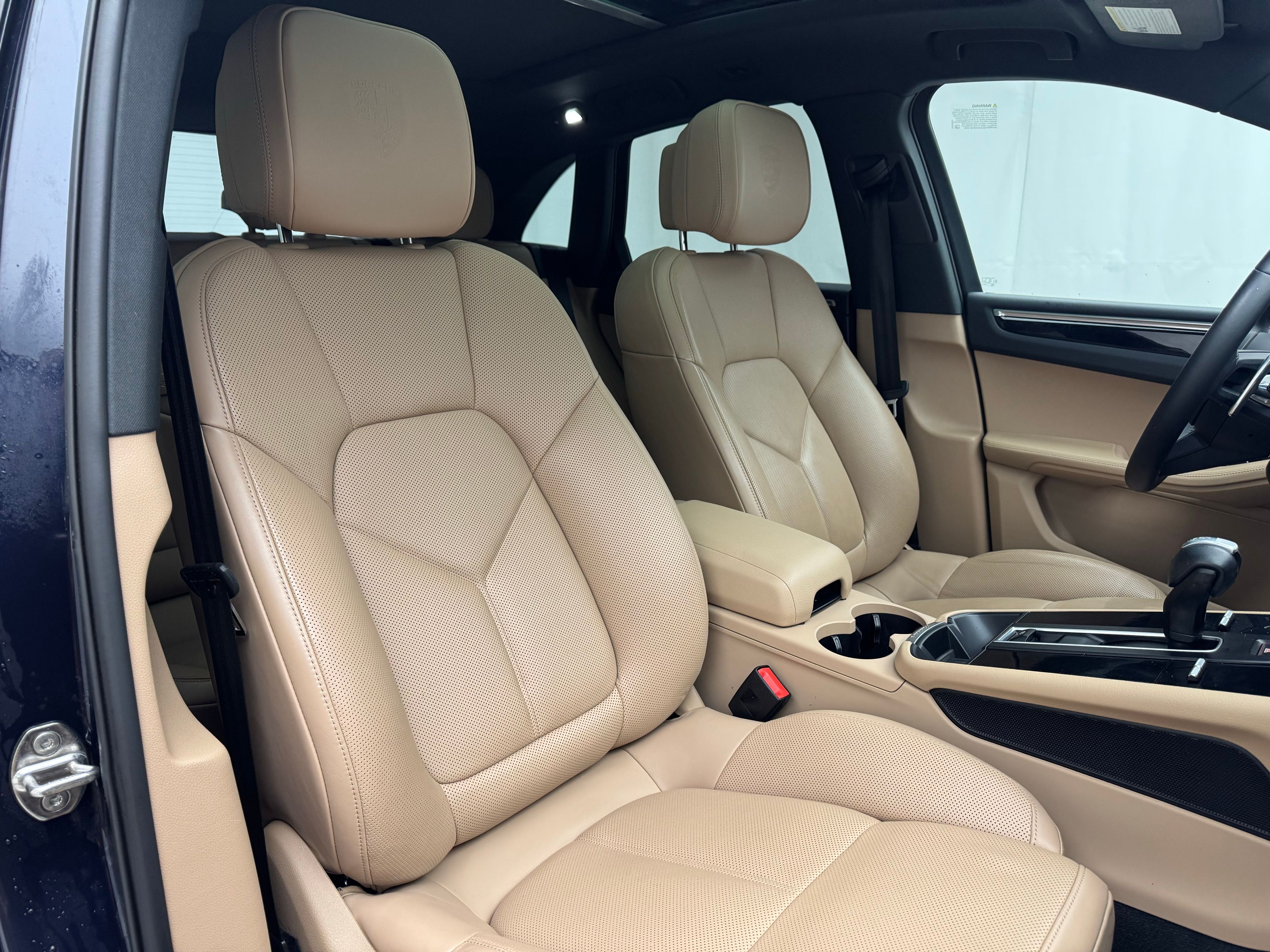 Thumbnail: 2023 Porsche Macan - 22