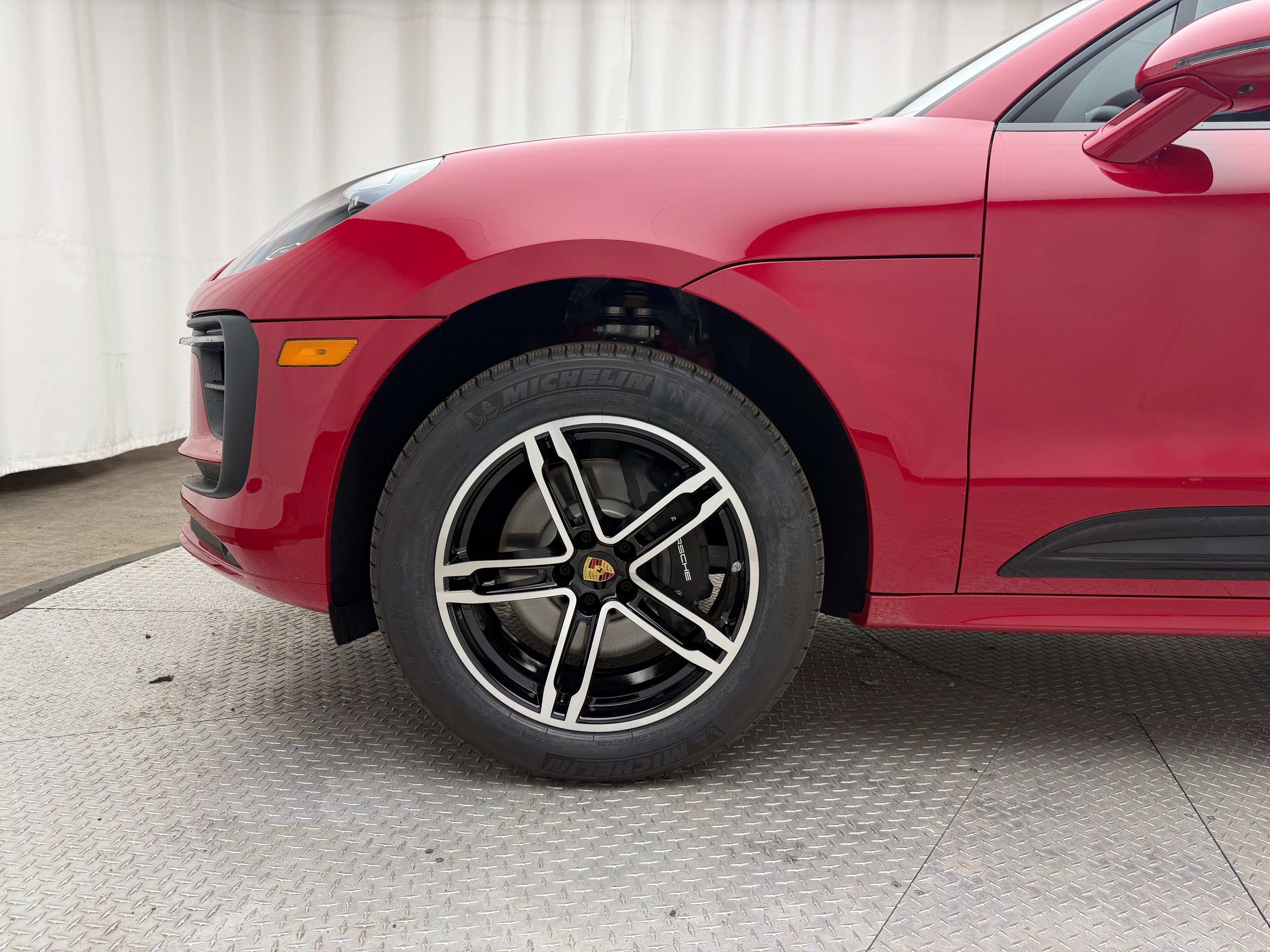 Thumbnail: 2026 Porsche Macan - 7