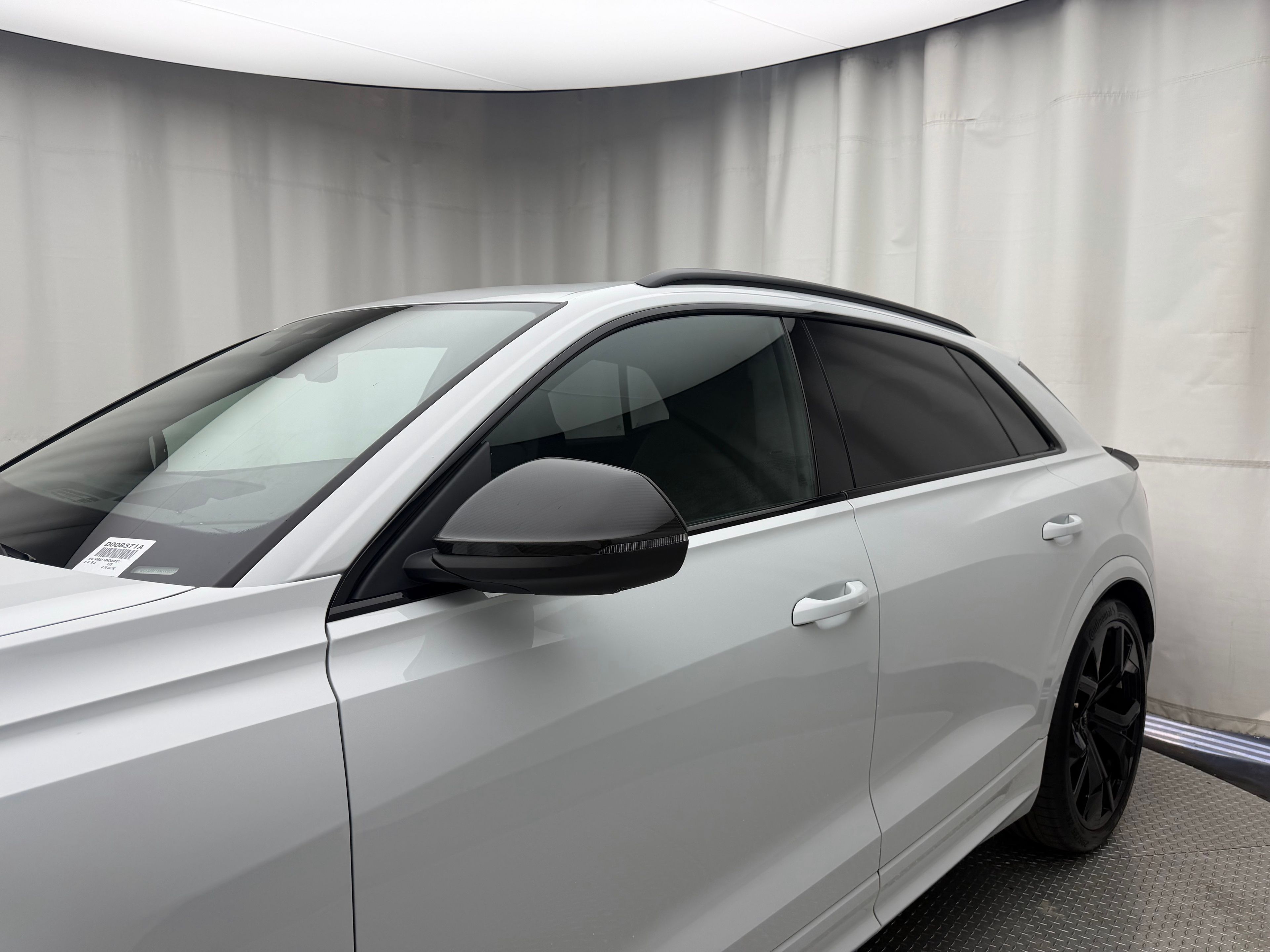 Thumbnail: 2022 Audi RS Q8 - 8