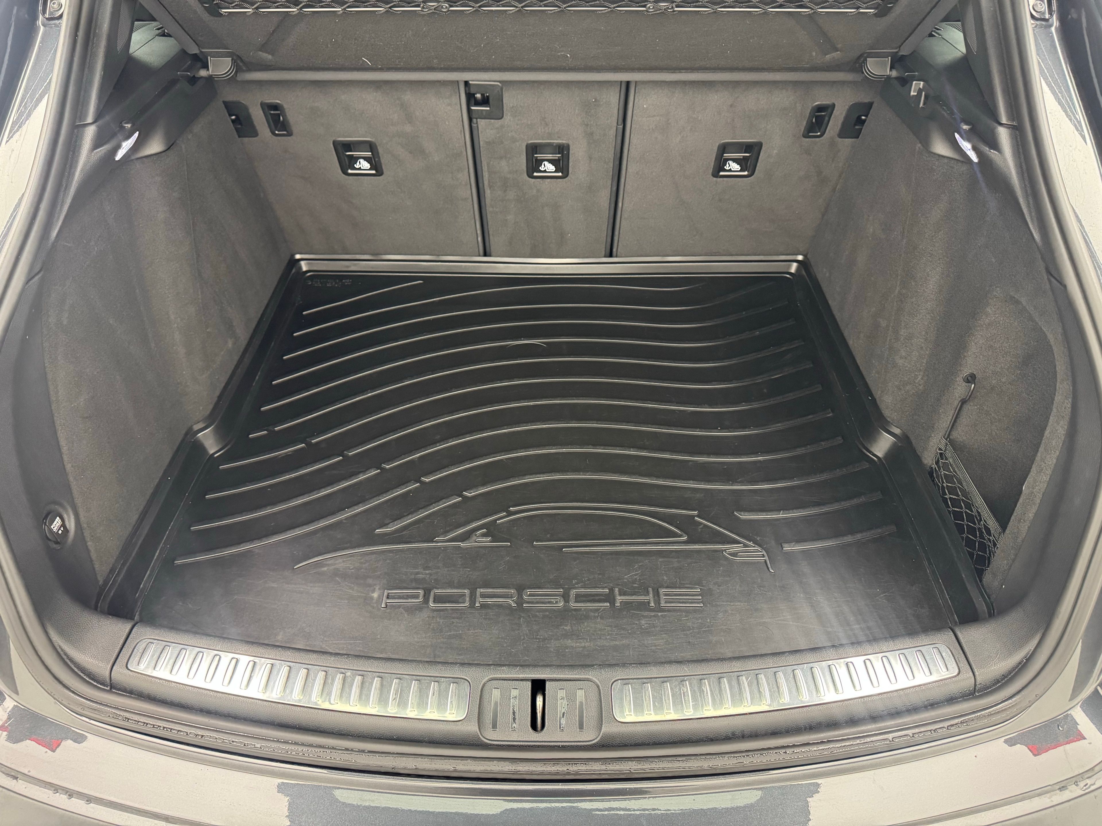 Thumbnail: 2019 Porsche Macan - 11