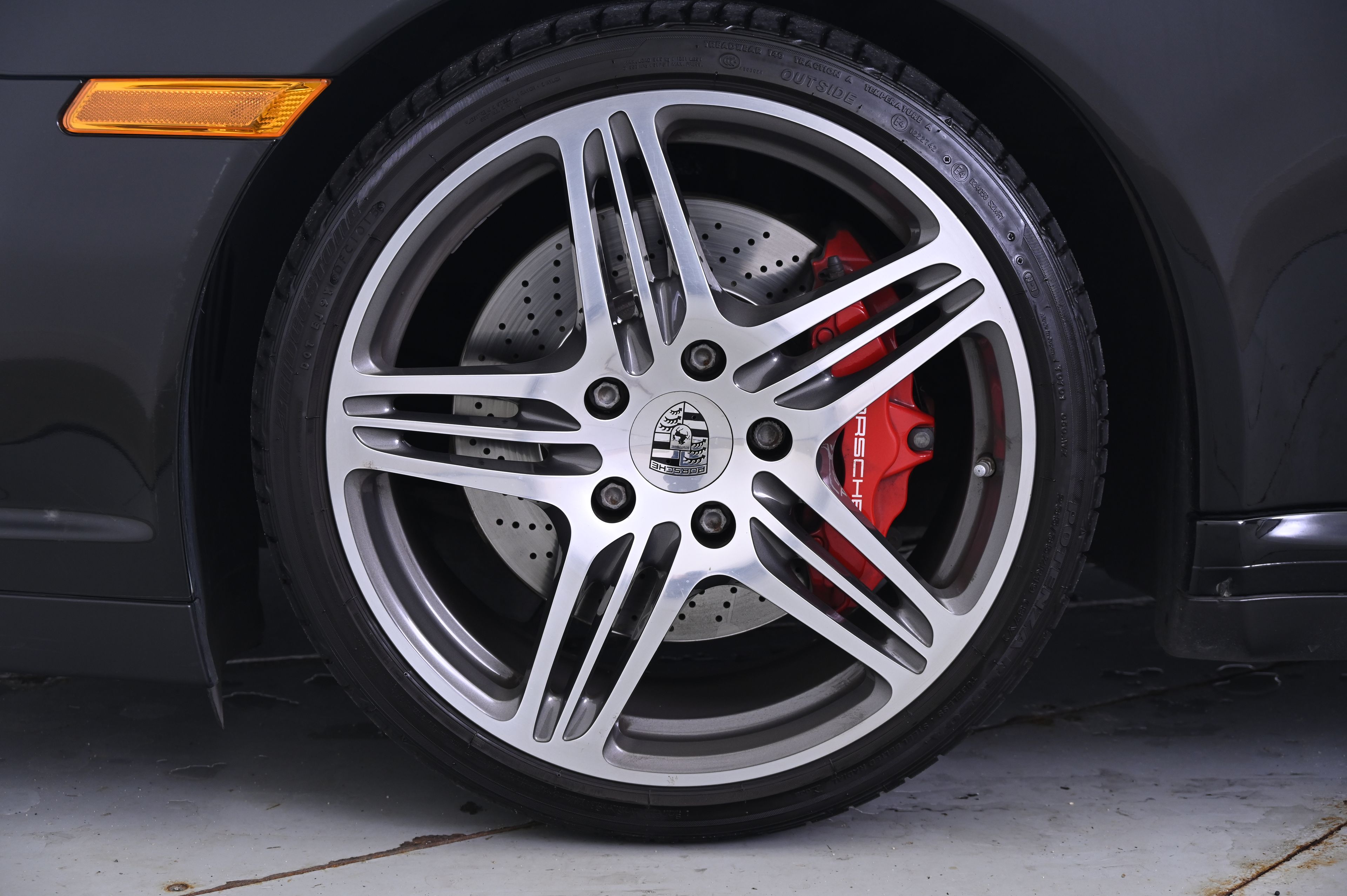 Thumbnail: 2009 Porsche 911 - 11