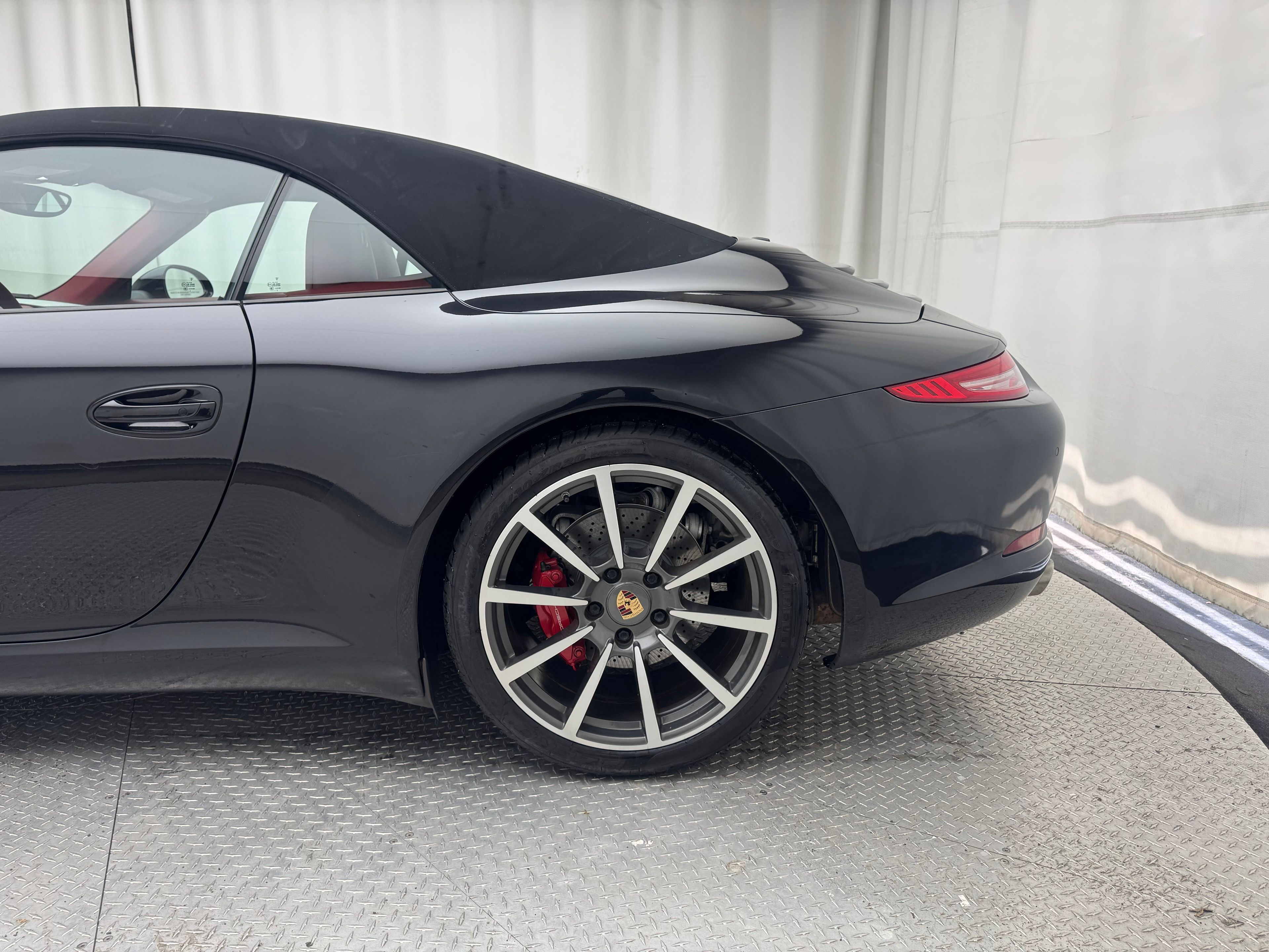 Thumbnail: 2013 Porsche 911 - 9